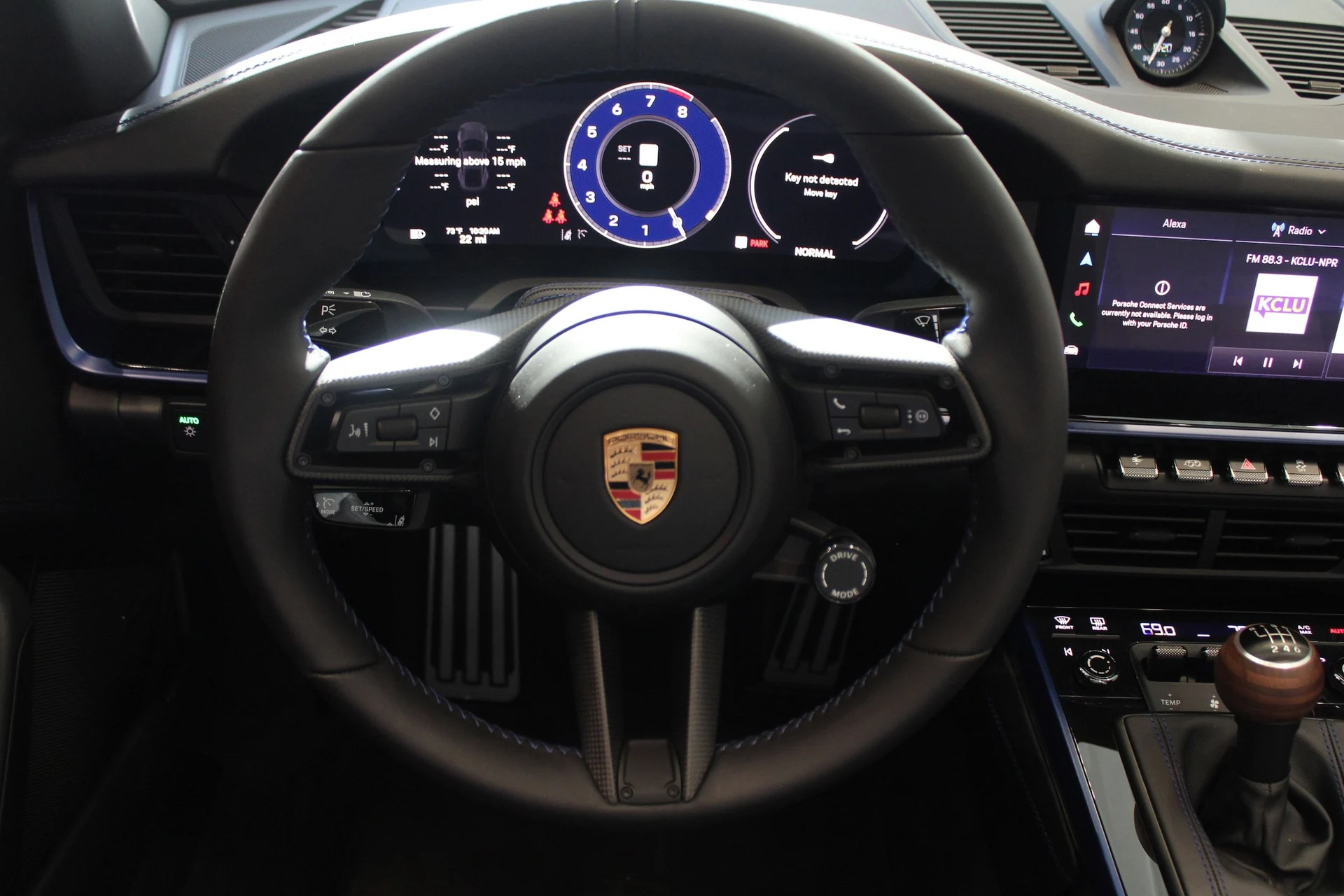 mph016_3082361464_b47190f36a5e8c9787ba39b6664f8678x_b2724f1538