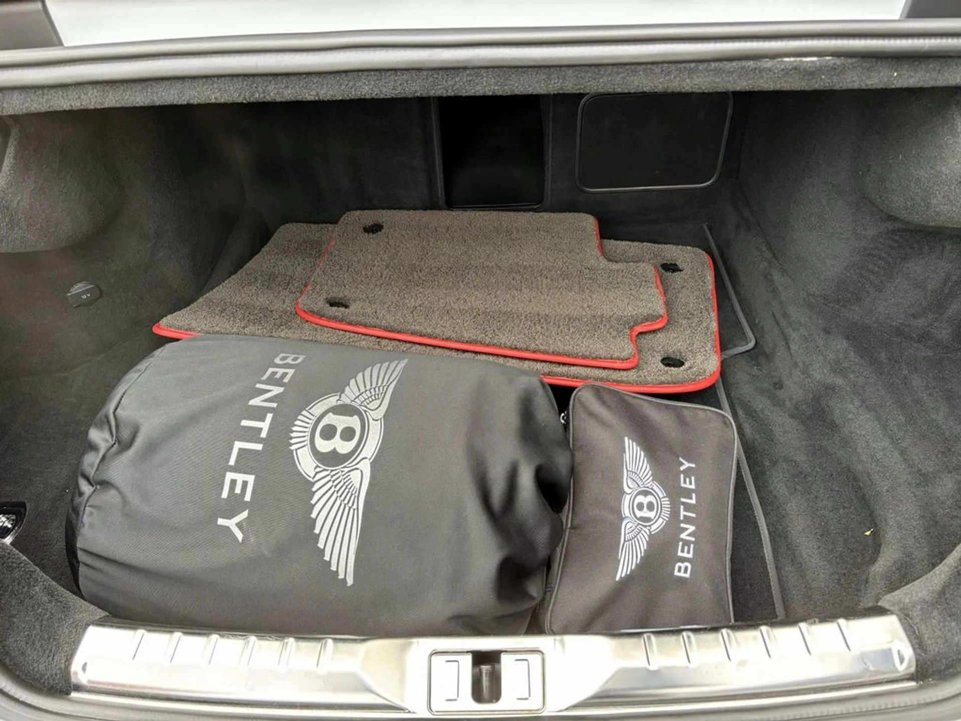 mph016_3082410973_26fcc8dd6725a5f016ec029306232e11x_ad8ef9c933