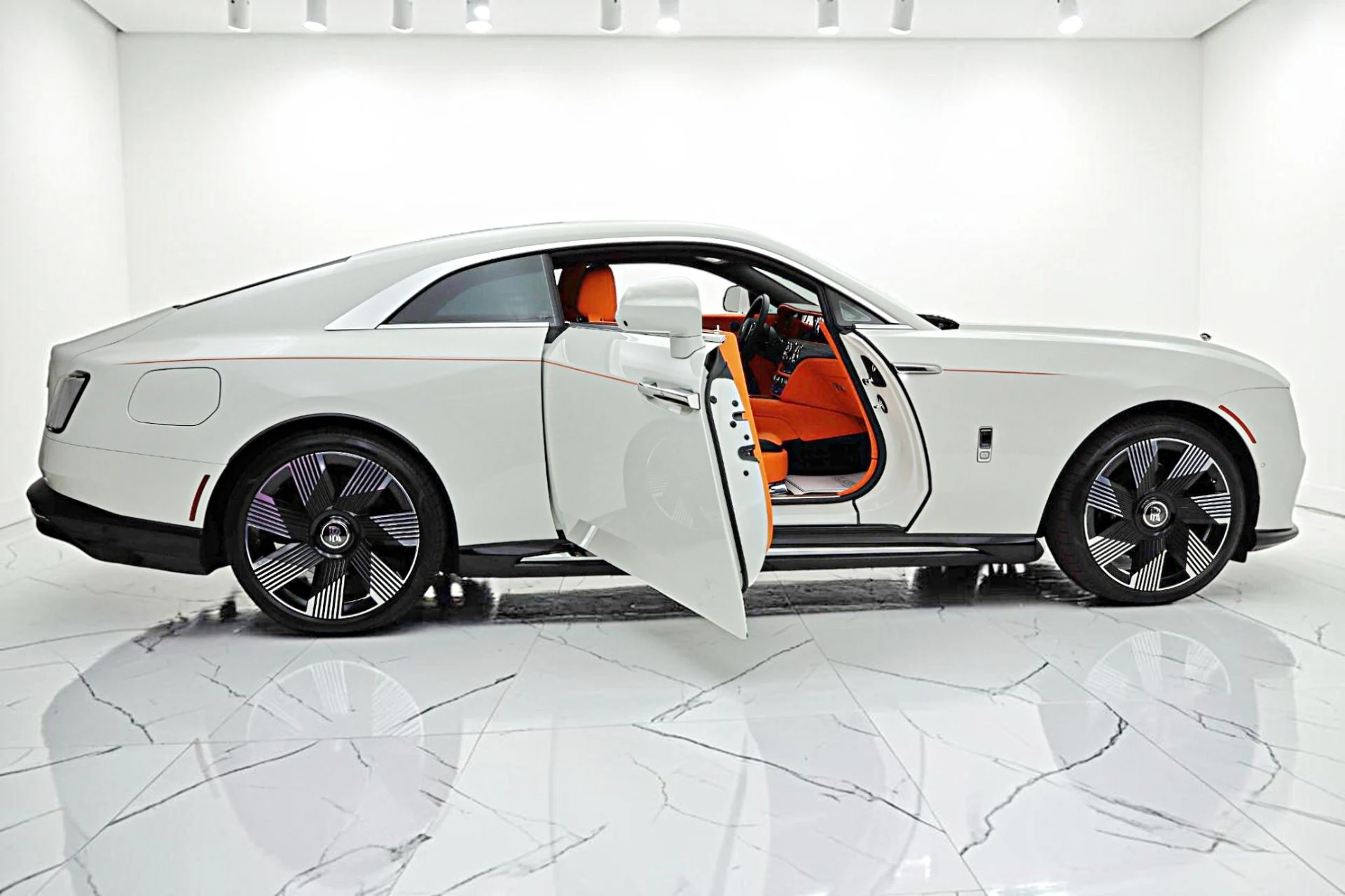 mph016_3082864616_Used_2026_Rolls_Royce_Spectre_LEASE_OPTIONS_AVAILABLE_11b0004f54