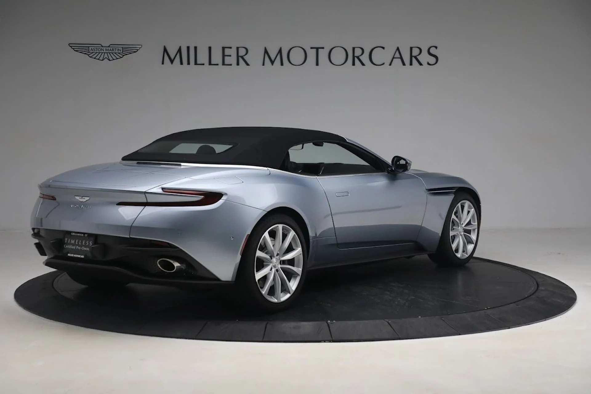 mph016_3084258027_Used_2019_Aston_Martin_DB_11_Volante_2ed03c43f2