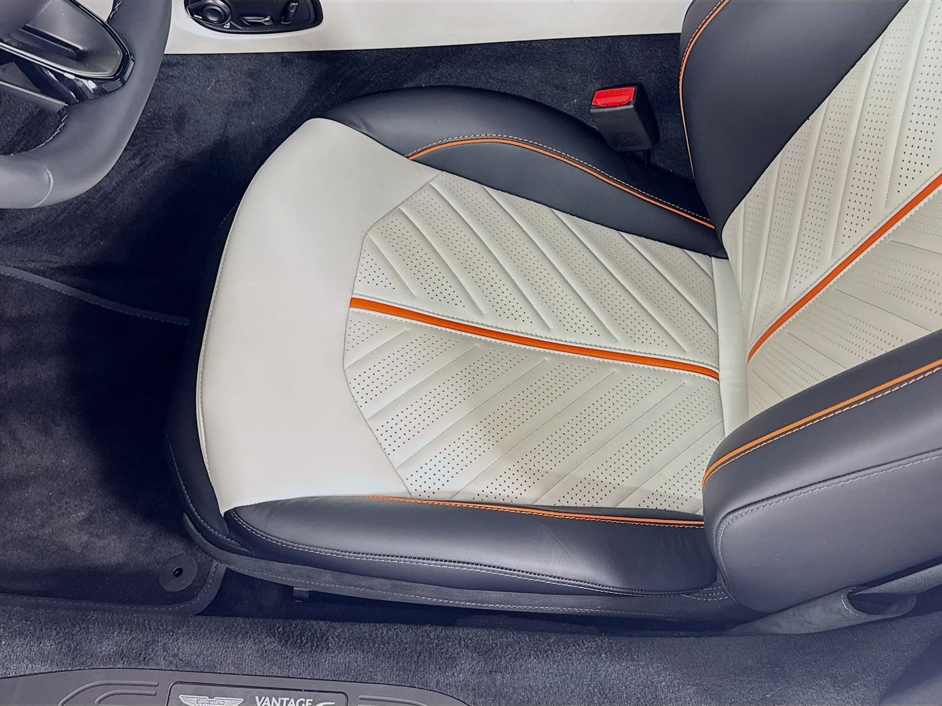 mph016_3091405505_3542e707db902145fbfdb0fd066c0829x_546c08eb5a