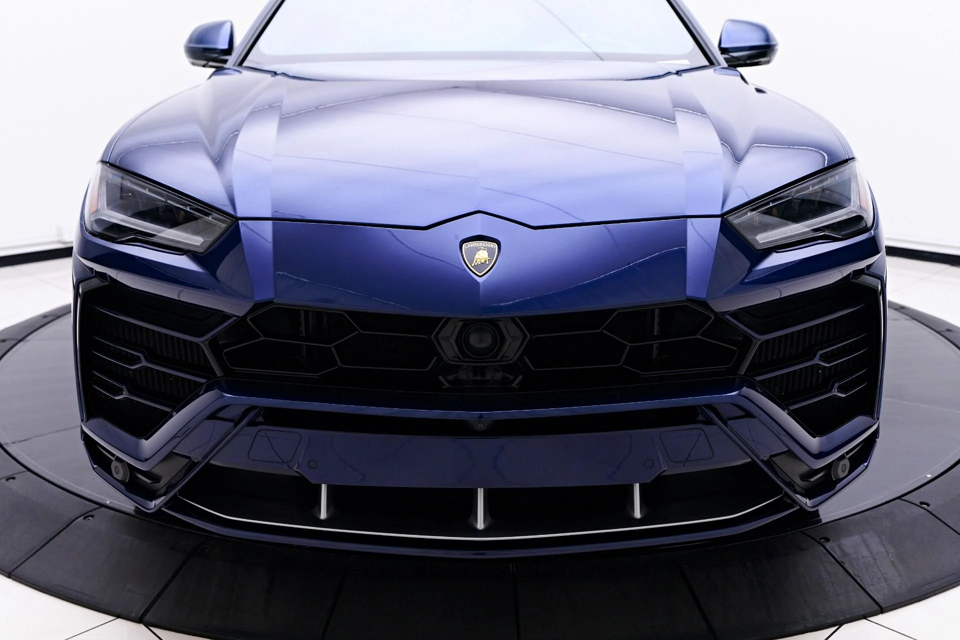 mph016_3094951251_Used_2020_Lamborghini_Urus_Base_1754965756_6af71c085b