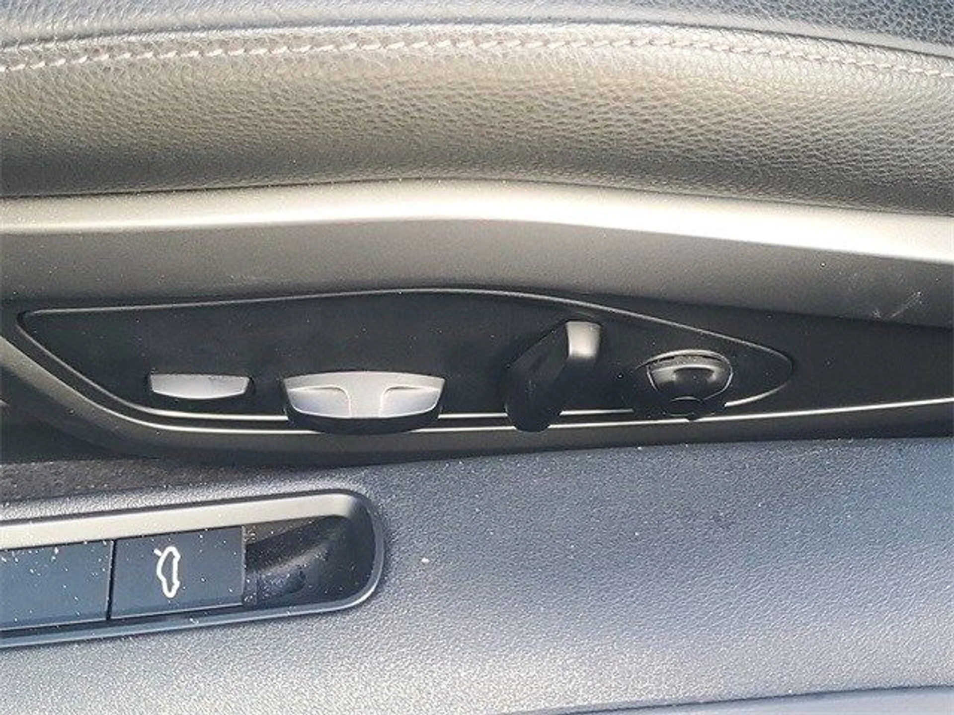 mph016_3096470406_51c8b123752c85aab6fe5ba324fde005x_2a50fa5ab0