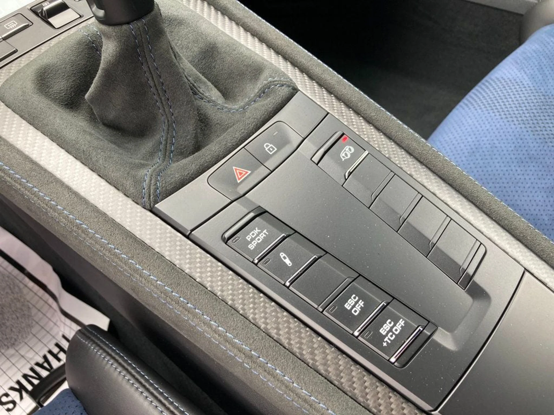 mph016_3098824795_51e781310f18345dd07fa83ed9063647_ab7449f322