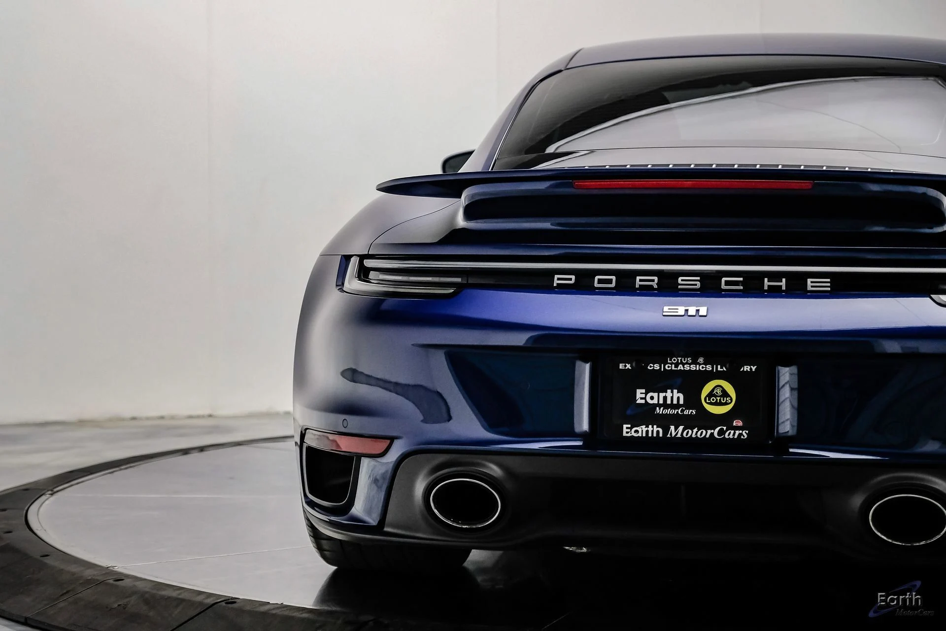 mph016_310075322_3b9fa4c71a7014d440aebadbe4d0f591x_ec6cc39352