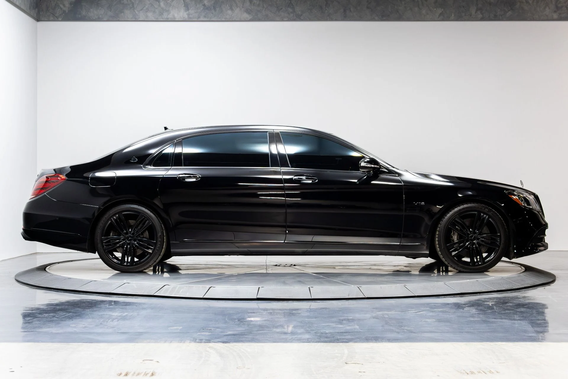 mph016_3110196936_Used_2020_Mercedes_Benz_S_Class_Maybach_S_650_1773874988_682080361c