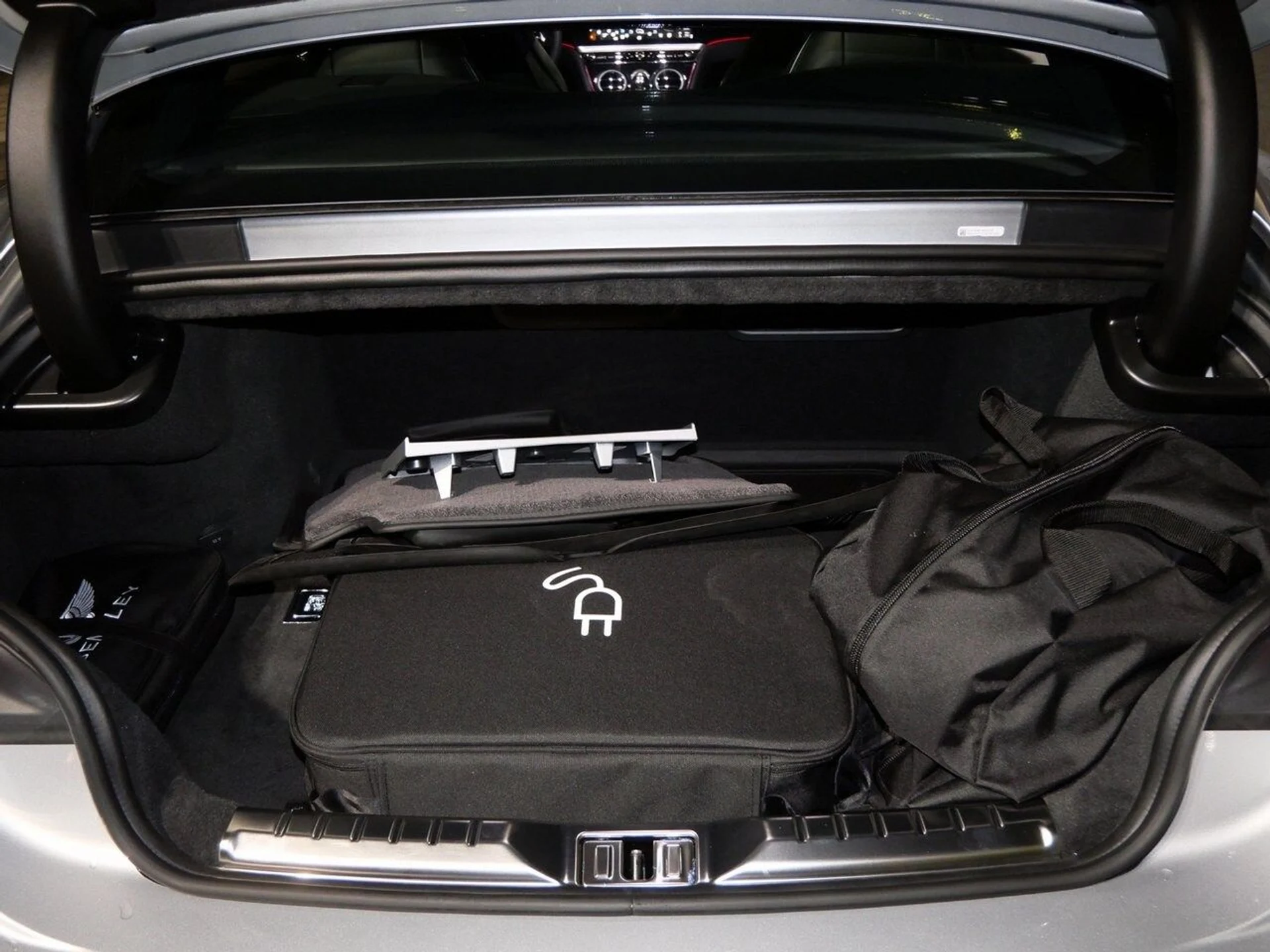 mph016_3122009921_89d91cc4fdf53ecd52ee368f97b0a6c7x_aee1e030e0