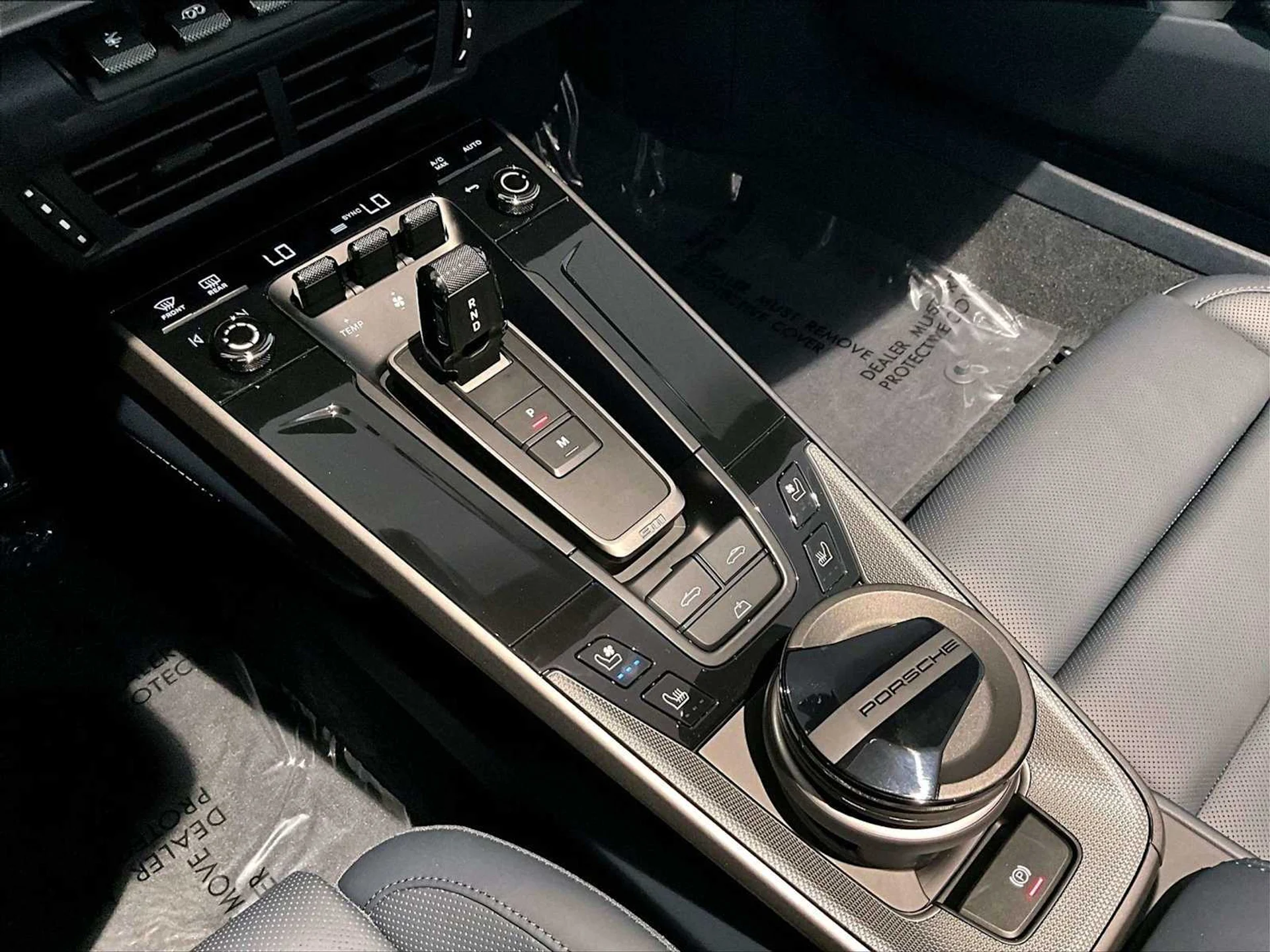 mph016_312877555_5884de37ecbc9a34a31317f77575f8a6x_3e6d253b2e