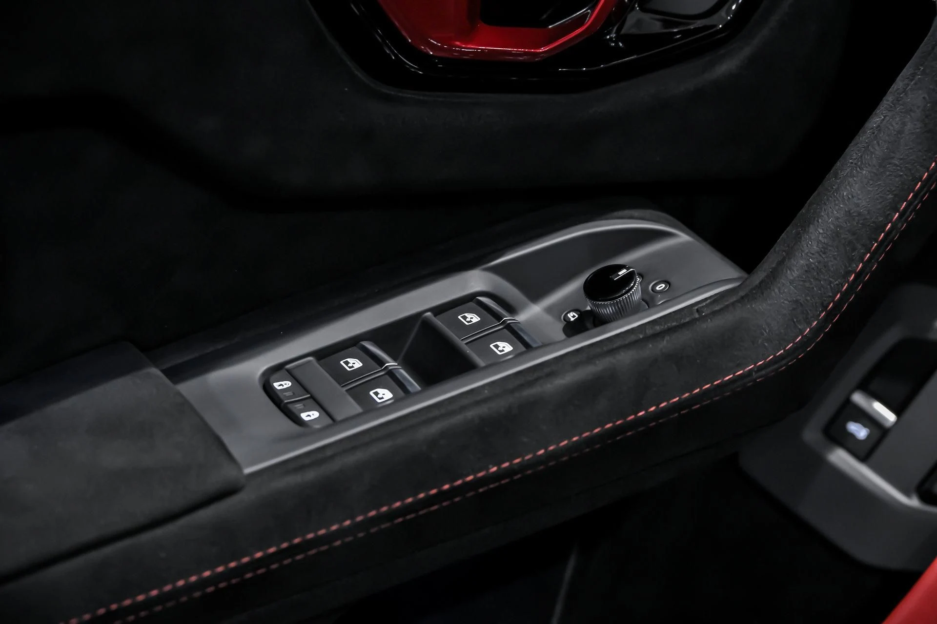 mph016_3134411930_Used_2023_Lamborghini_Urus_Performante_1765794840_b5445243d7