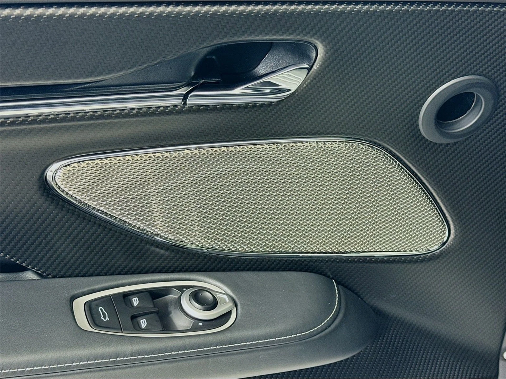 mph016_3138933153_ba6765207ae309e8aadf59e91358c7b5x_a8afa04e1d