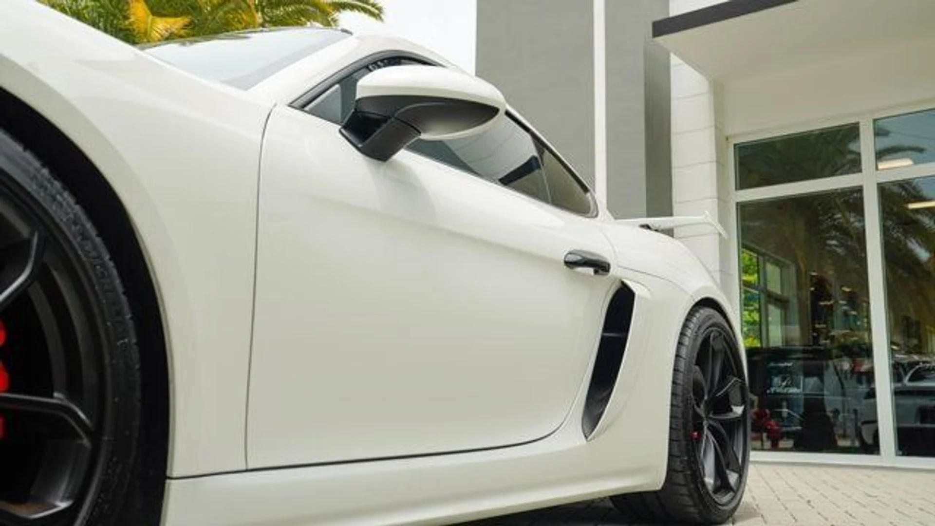 mph016_3139542257_used_2020_porsche_718_cayman_gt4coupe_14354_22875819_17_640_900bc3ed50