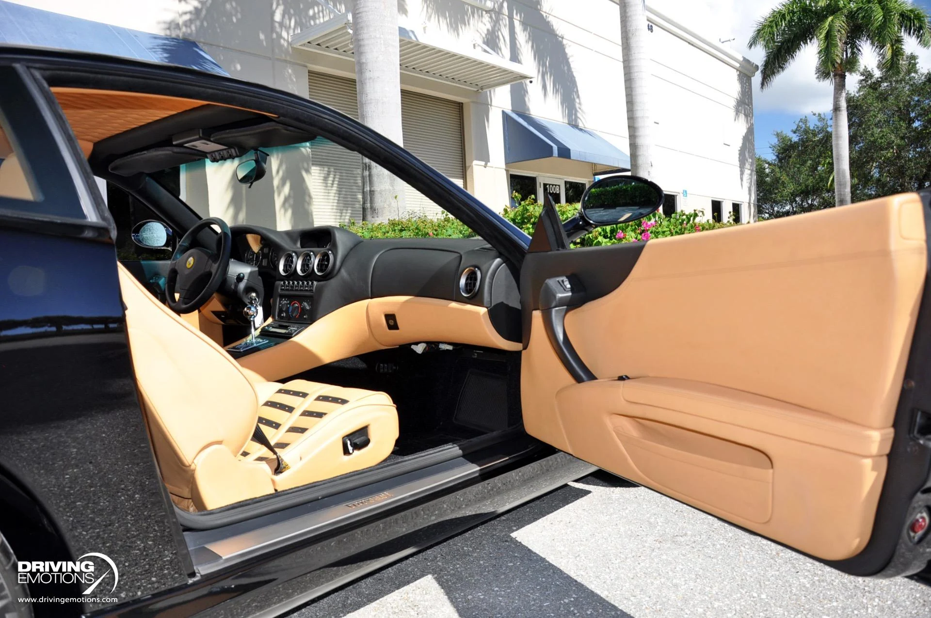 mph016_3142264992_284_p17_l_9cdf2c080f