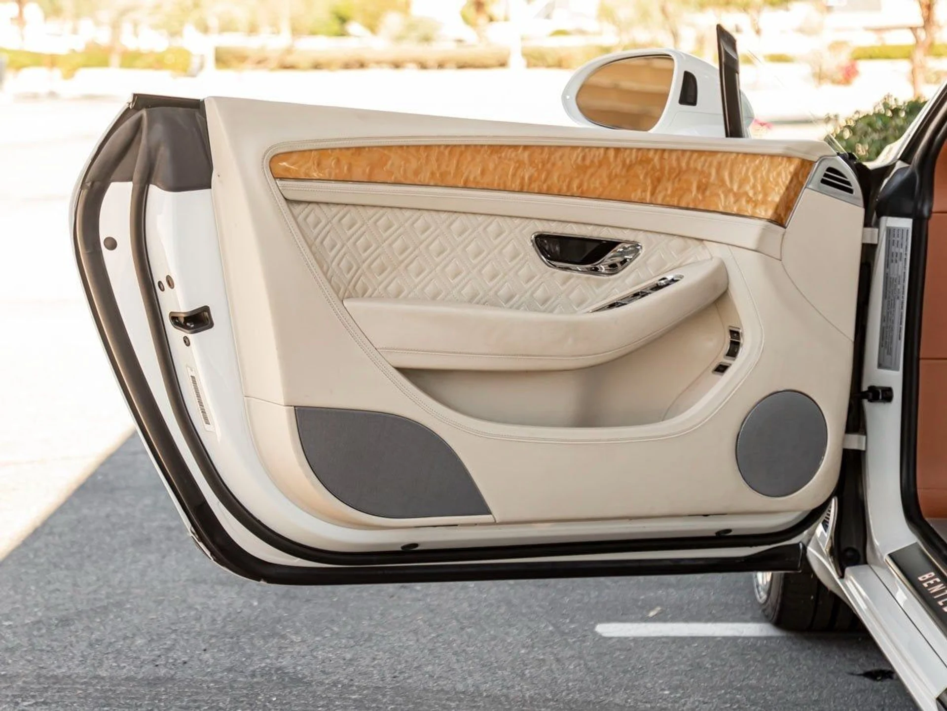 mph016_3146233694_17_f832fb1fe8