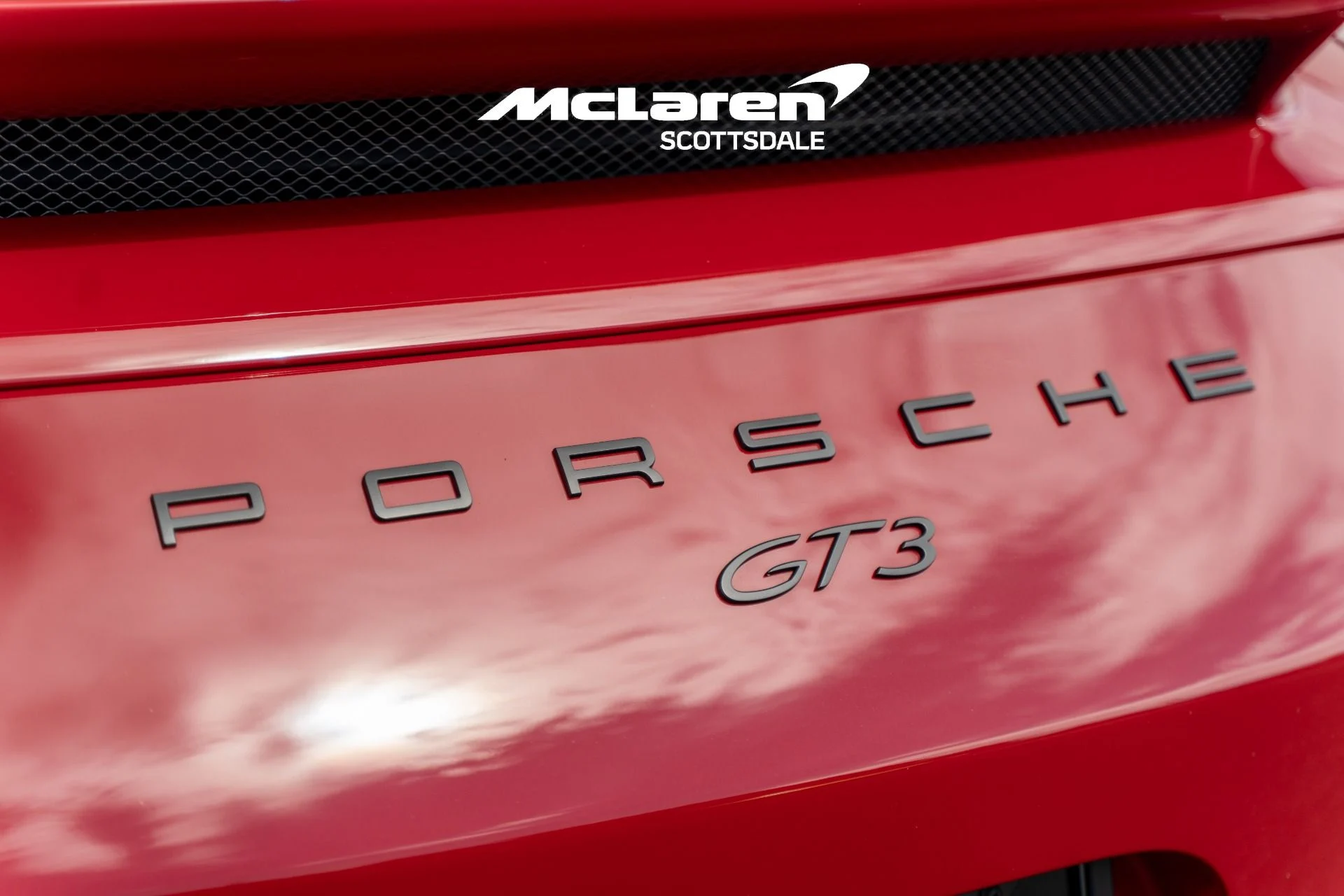 mph016_3157245862_Used_2018_PORSCHE_911_GT_3_1760124140_3728257400