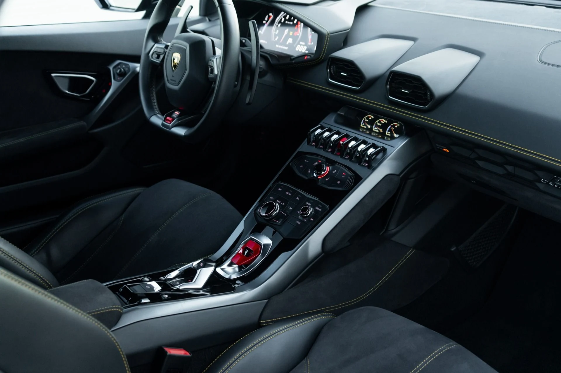 mph016_316011171_Used_2017_Lamborghini_Huracan_LP_580_2_Spyder_1766447716_84e71337f8