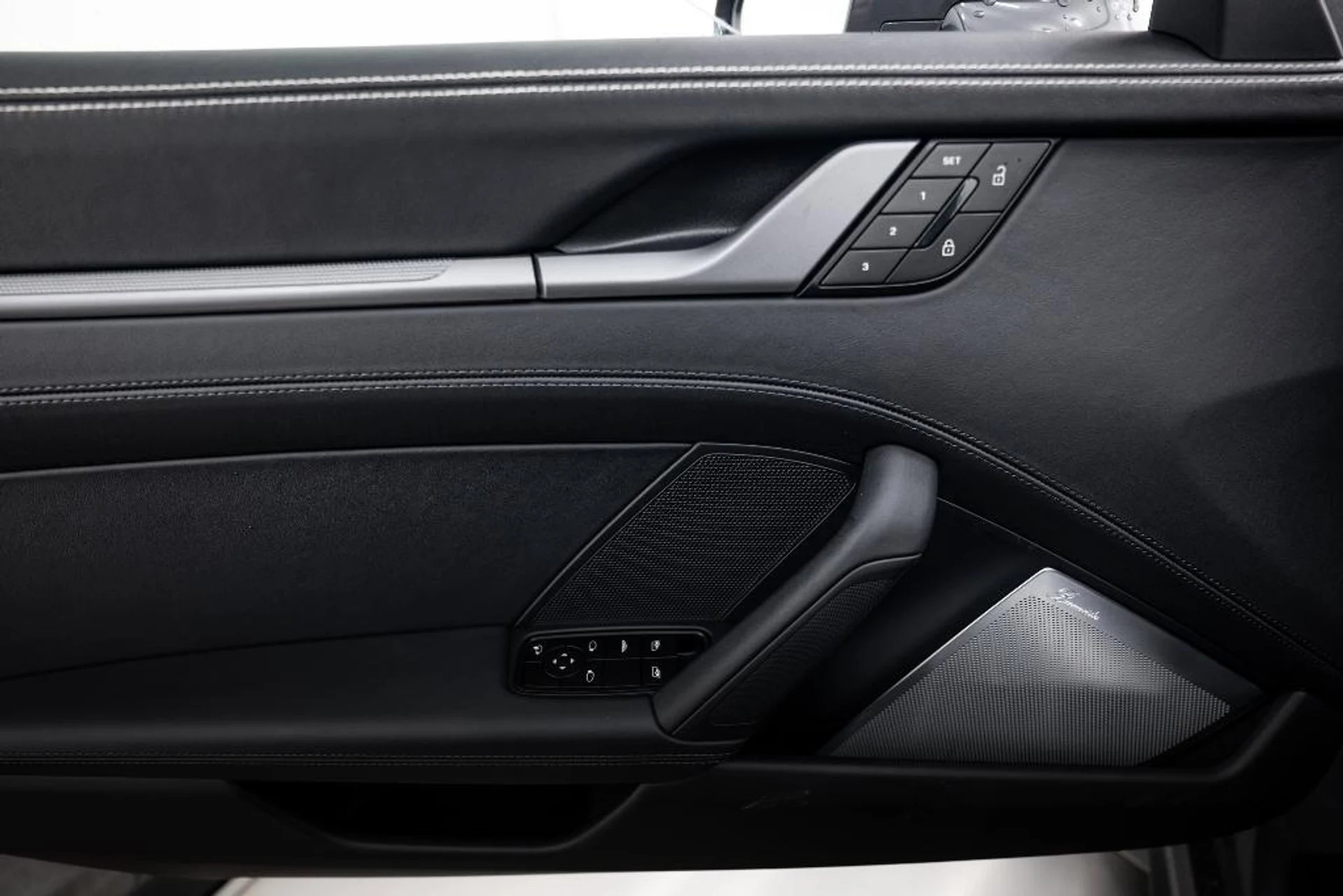 mph016_3166217308_Lj6_X_Qn_qjj_Dc_Iyh_J3x_CEMDW_Csa_U_acfb5253db