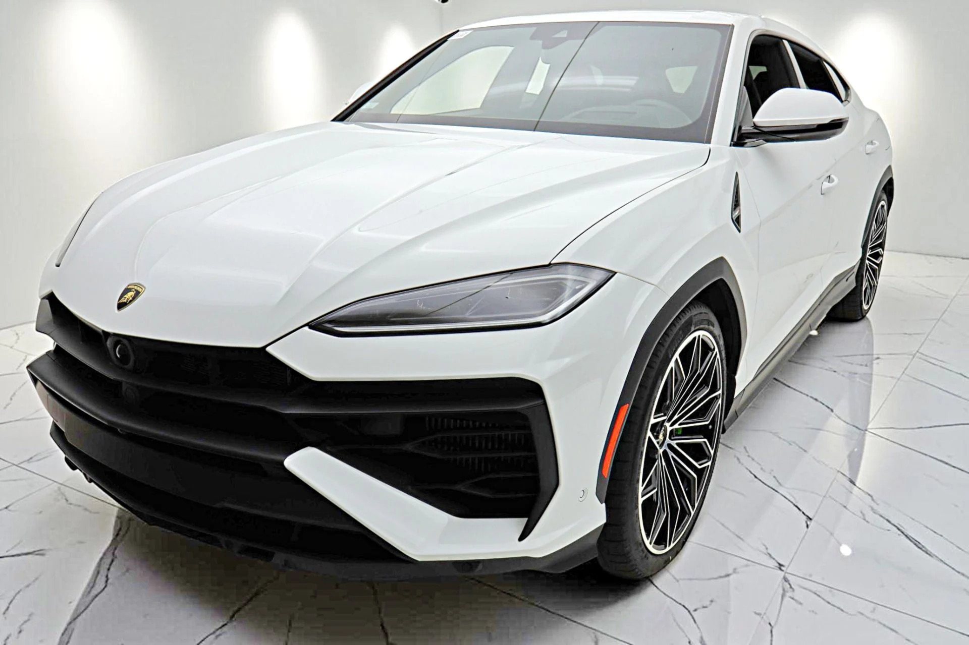 mph016_3170477279_New_2026_Lamborghini_Urus_SE_a6e2adda3b