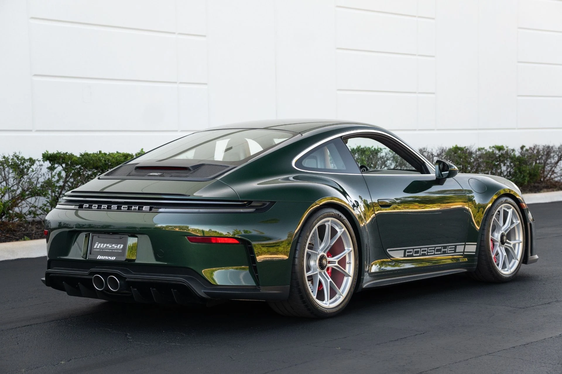 mph016_3183122485_Used_2026_Porsche_911_GT_3_Touring_1770143984_afca47824d