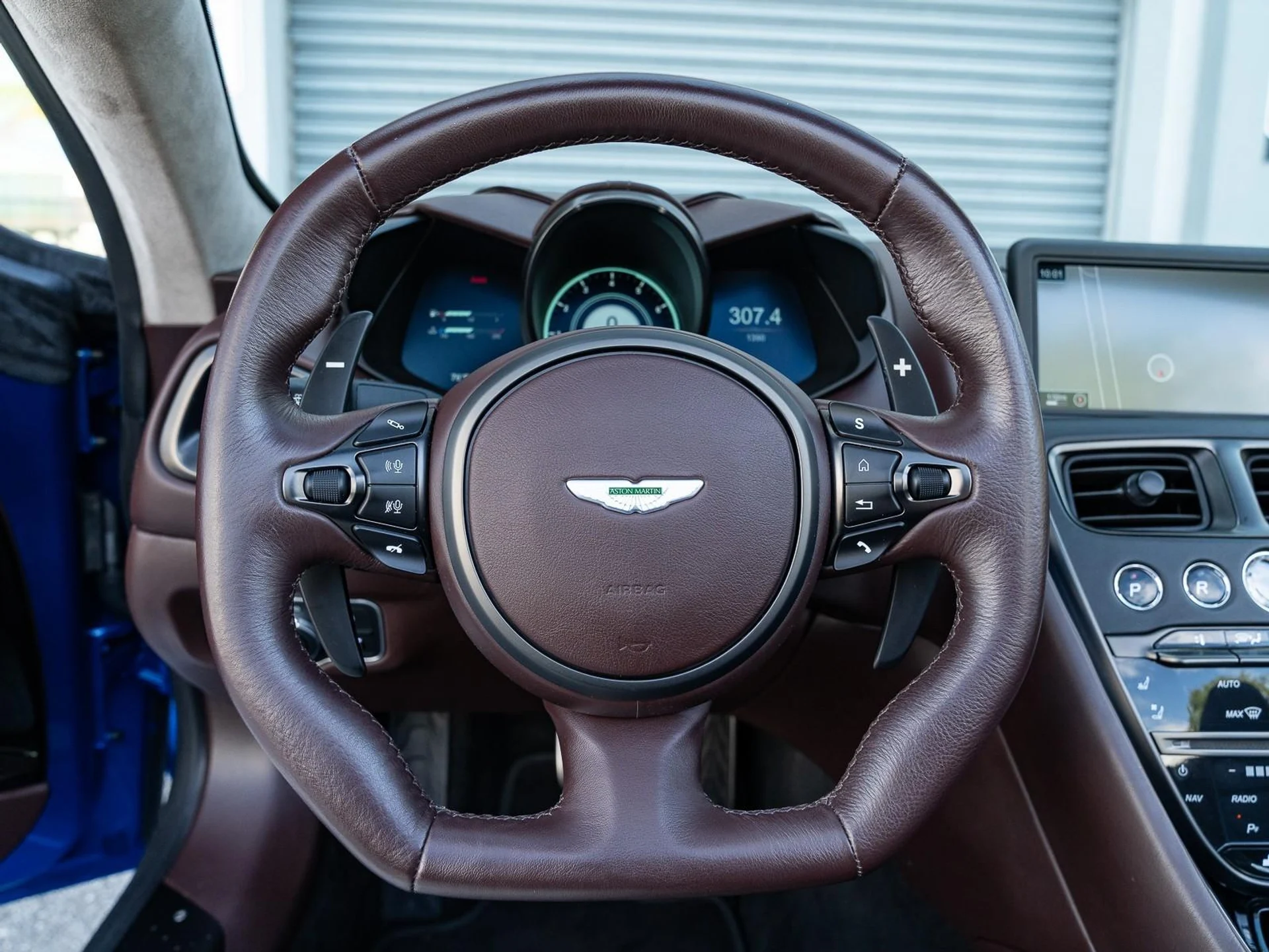 mph016_318428158_Used_2020_Aston_Martin_DBS_Superleggera_1761685614_723859a0cc