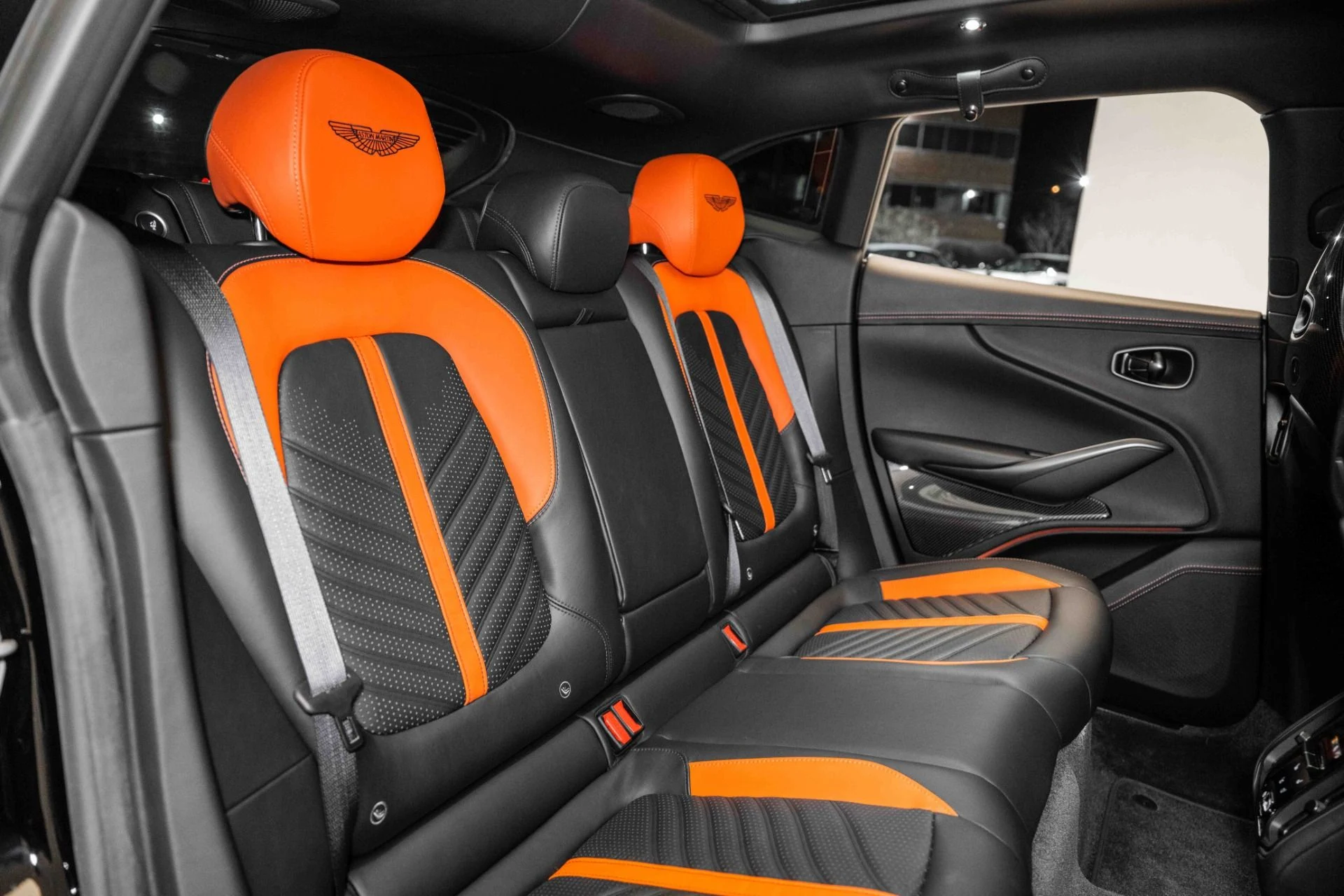 mph016_3186797378_Used_2023_Aston_Martin_DBX_707_1729954912_deb32eeac0