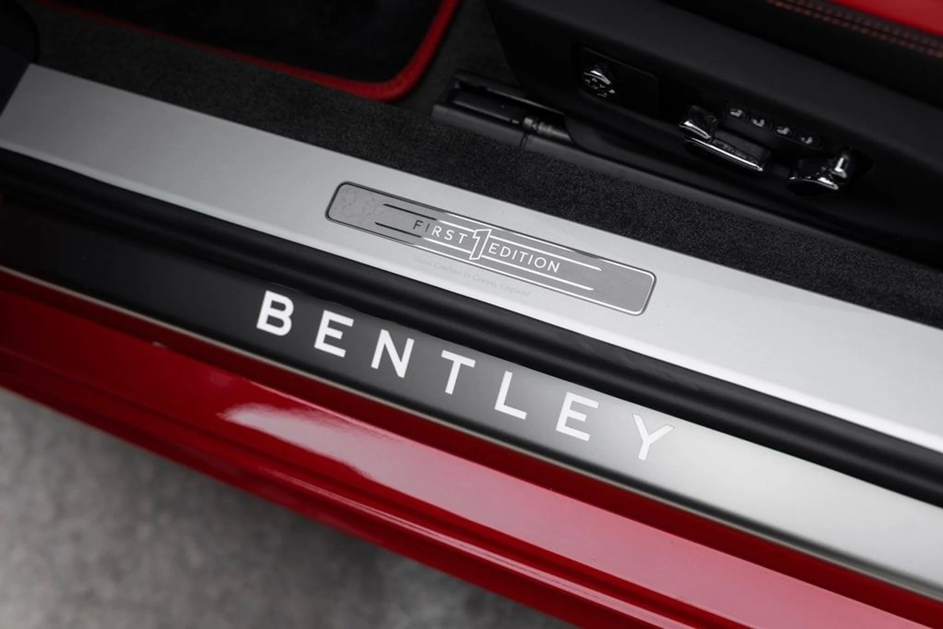 mph016_3188880074_5c178f340f82564733a25a5251962c53x_330a97c6af