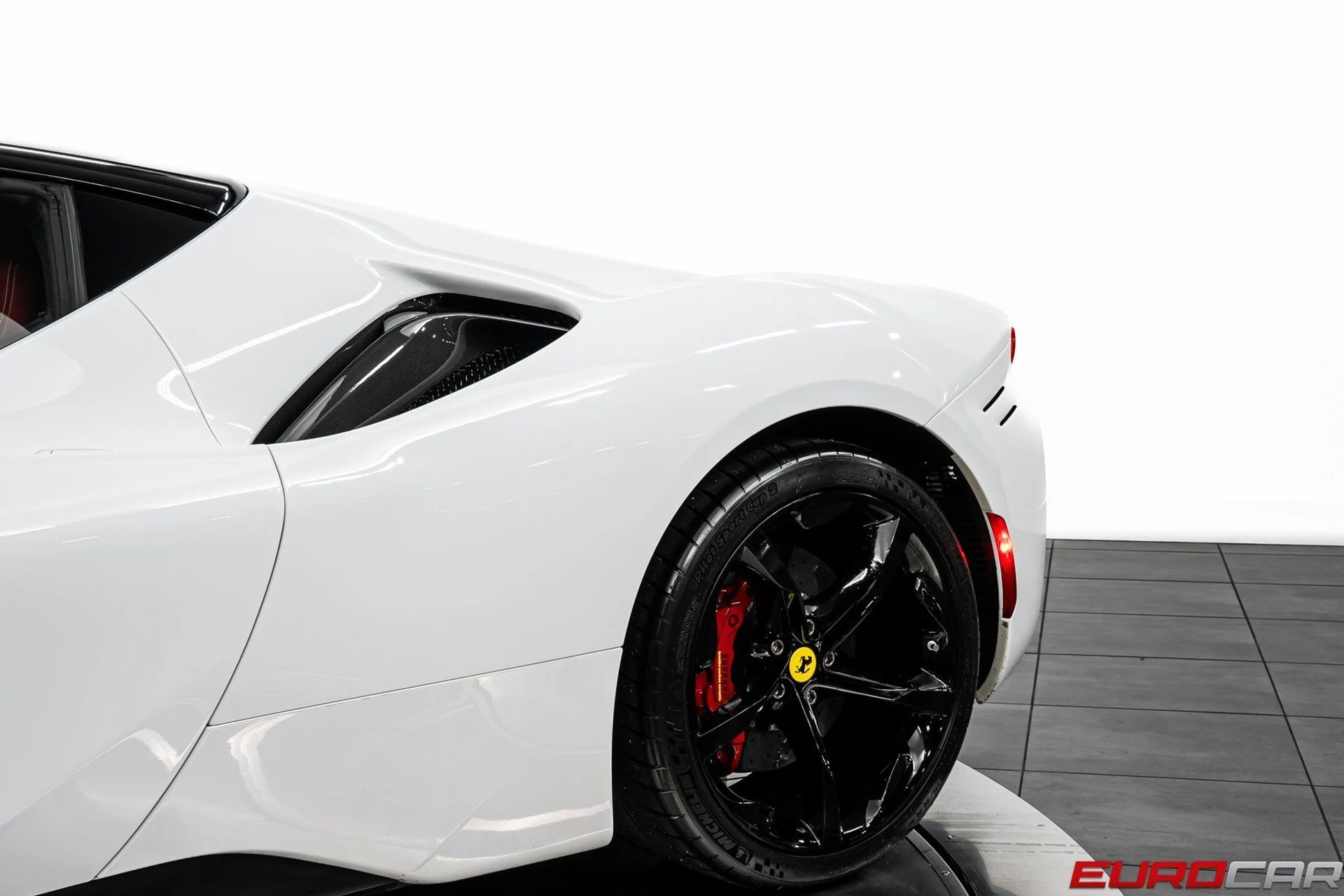 mph016_3192516778_image_17_9ce12e674a