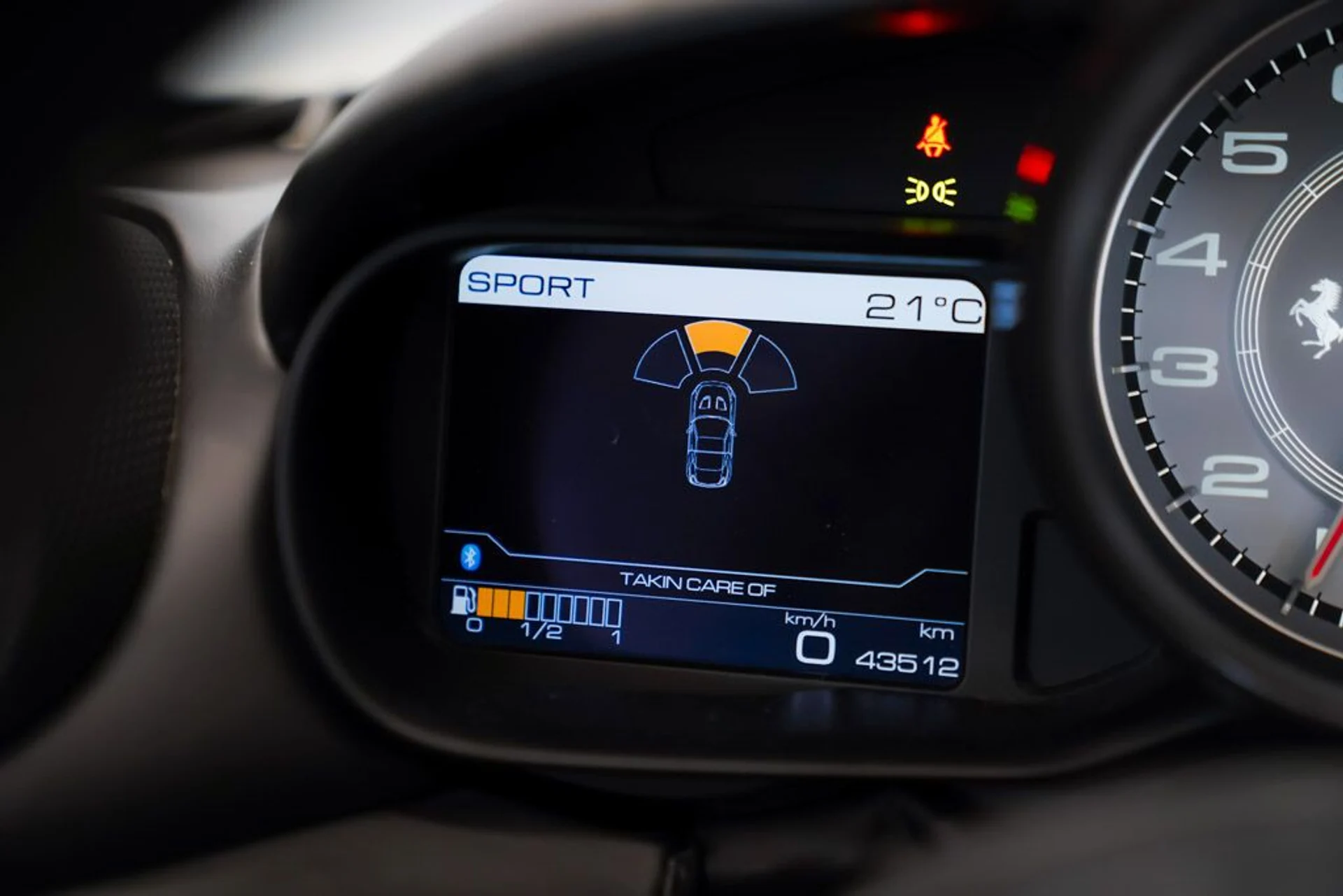 mph016_3206659821_ferrari_california_2015_jpg_v_1773863537_f9d15fbac4