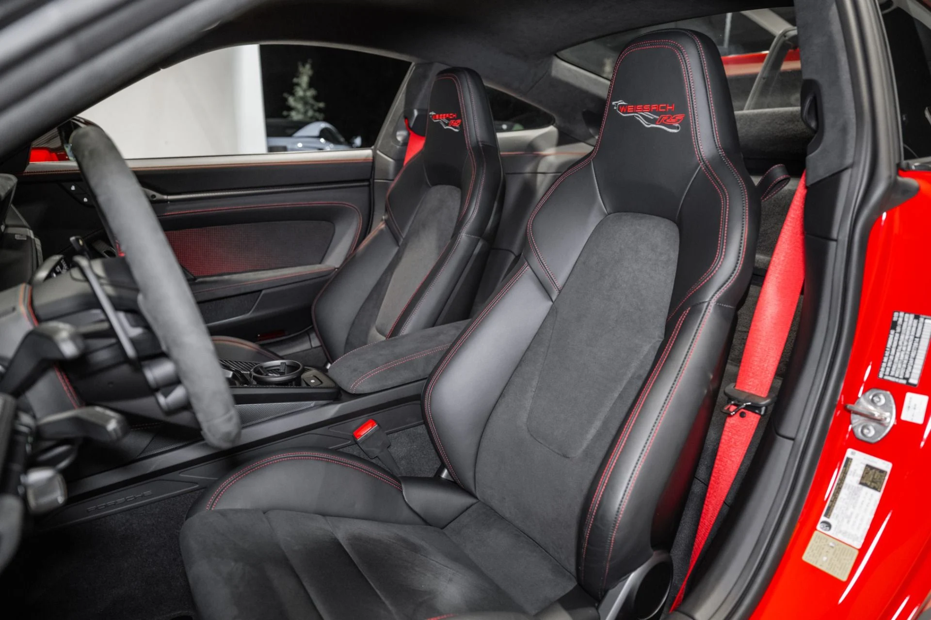 mph016_3215348465_Used_2024_Porsche_911_GT_3_RS_1761665497_fc9e062a10