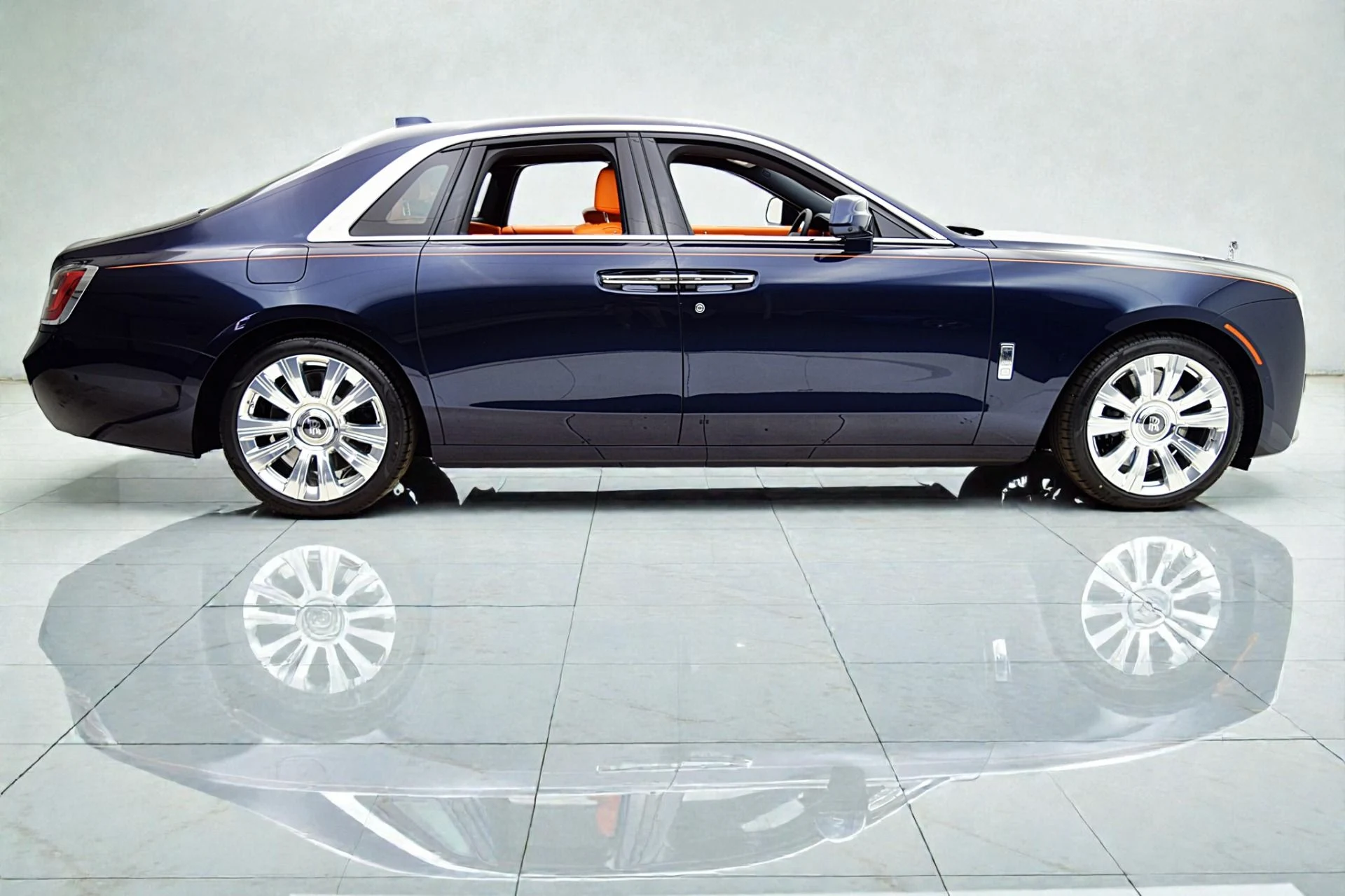 mph016_3215545297_Used_2023_Rolls_Royce_Ghost_LEASE_OPTIONS_AVAILABLE_58441779e0