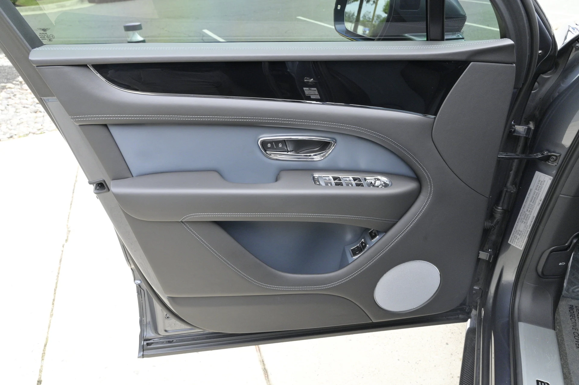 mph016_3222180211_5c9289c6859d42afa738d1facee76b8a_943f4aac58