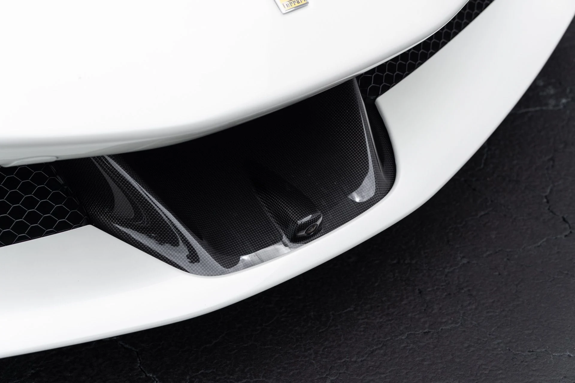 mph016_3223196054_Used_2024_Ferrari_SF_90_Spider_1775624639_84be07c6cd