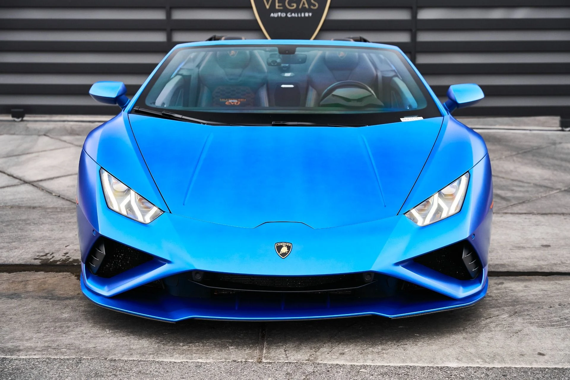 mph016_3228704052_Used_2023_Lamborghini_Huracan_EVO_Base_1775006609_33f9462047