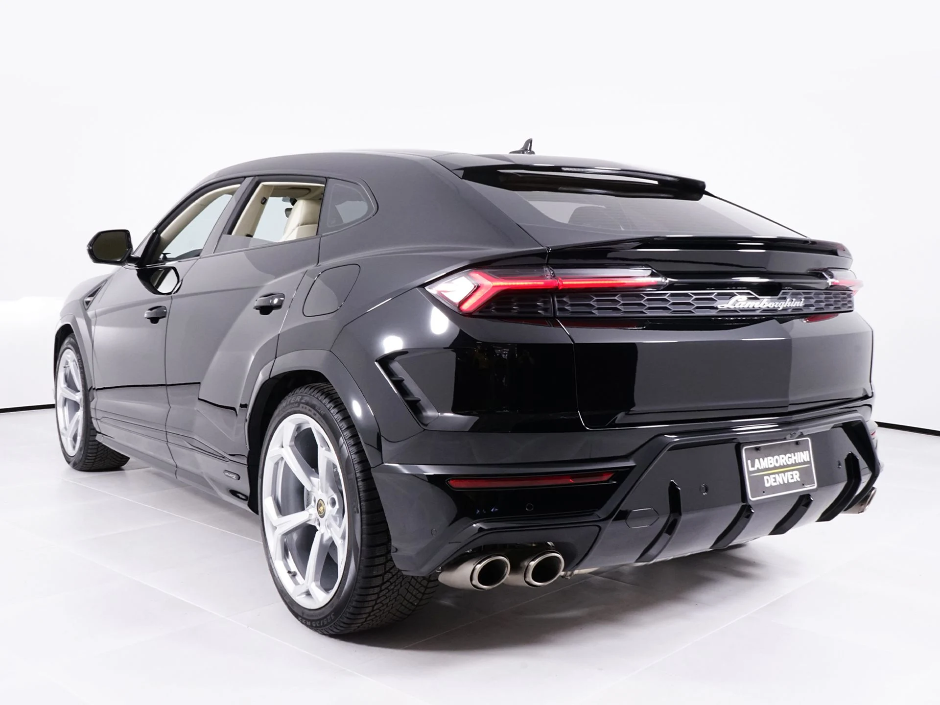 mph016_3230584919_3d09c1dac42981660fc7e0a3491c54c8x_555b8c2245