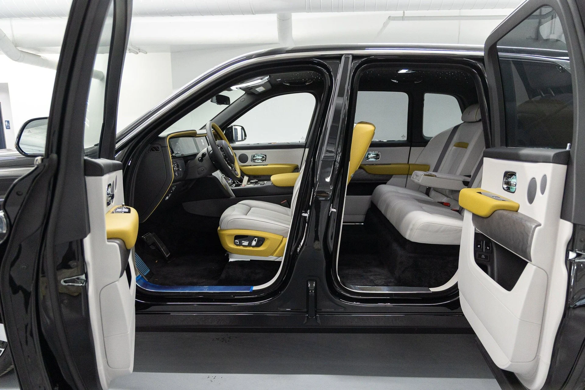 mph016_3232914999_02a03c135030de669cbb84b674e7bb63x_3d7f471980