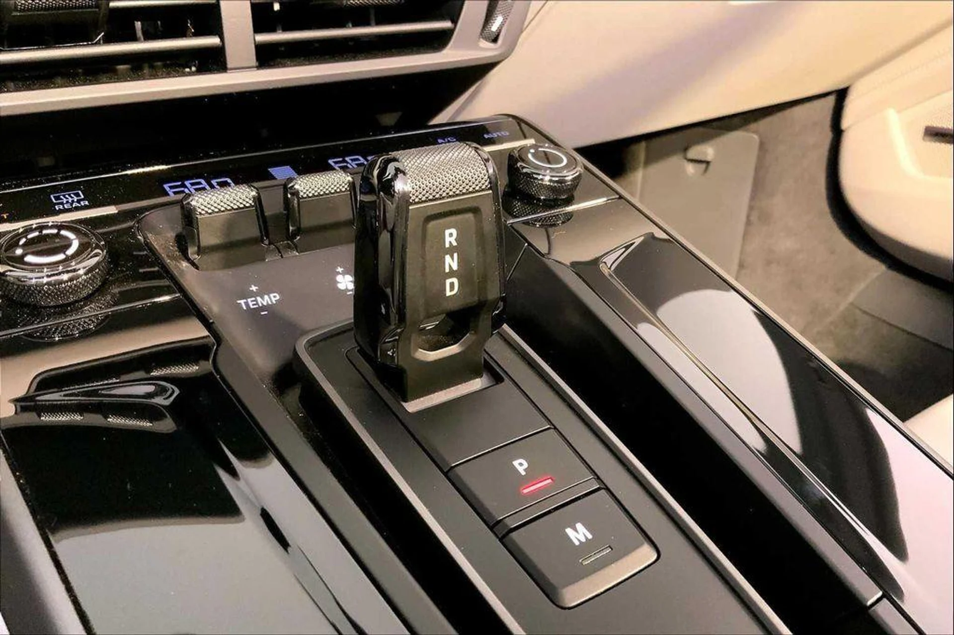 mph016_3241811727_Ml_Bsl_H_Qy2_Kvpsq66_Jjoq3_Fgq7_ME_836cccb856