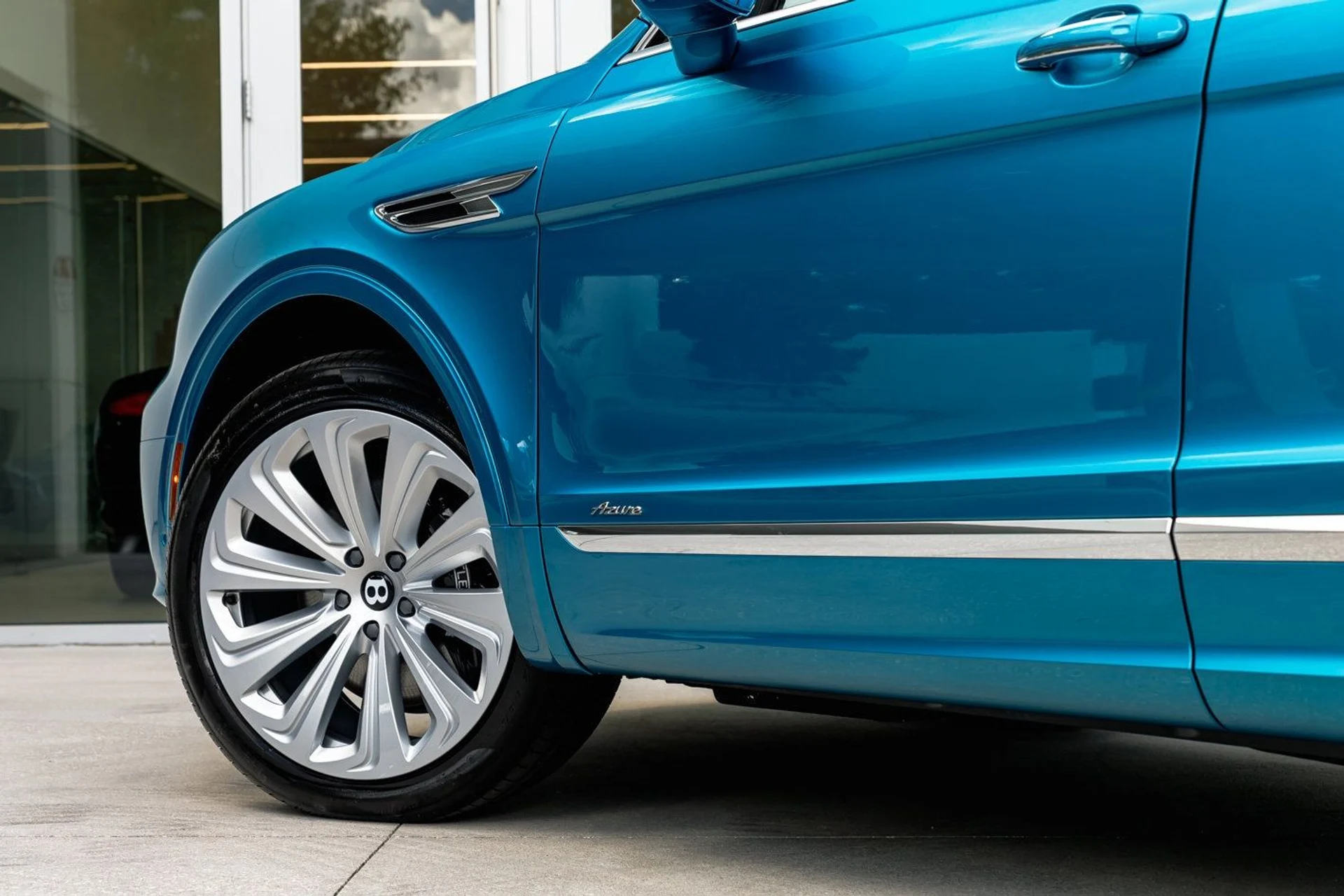 mph016_3246693811_c22b8620479c3e0176fee741e5e4c1c1x_736514386b