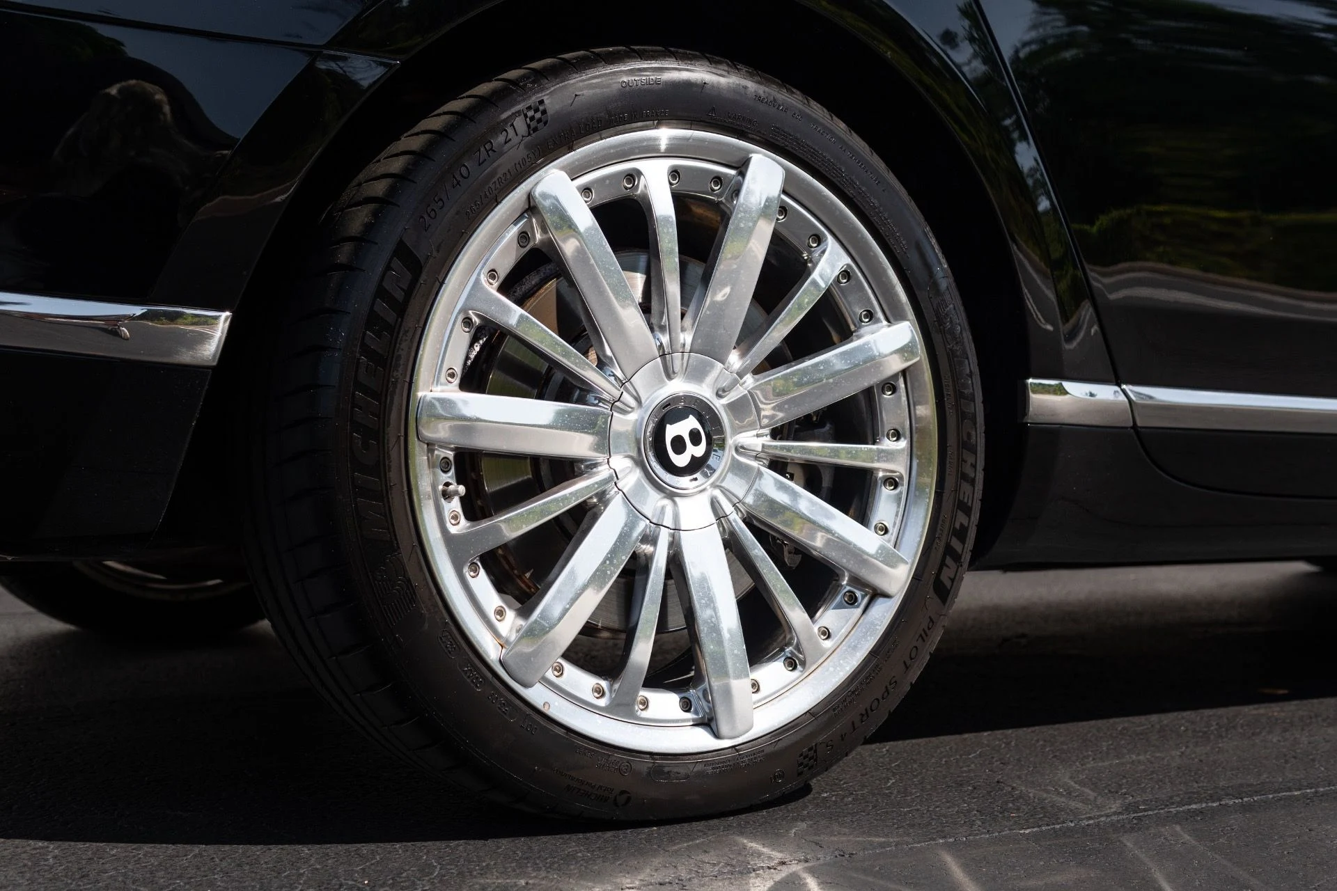 mph016_3247764556_Used_2014_Bentley_Mulsanne_1774576298_57f187315f