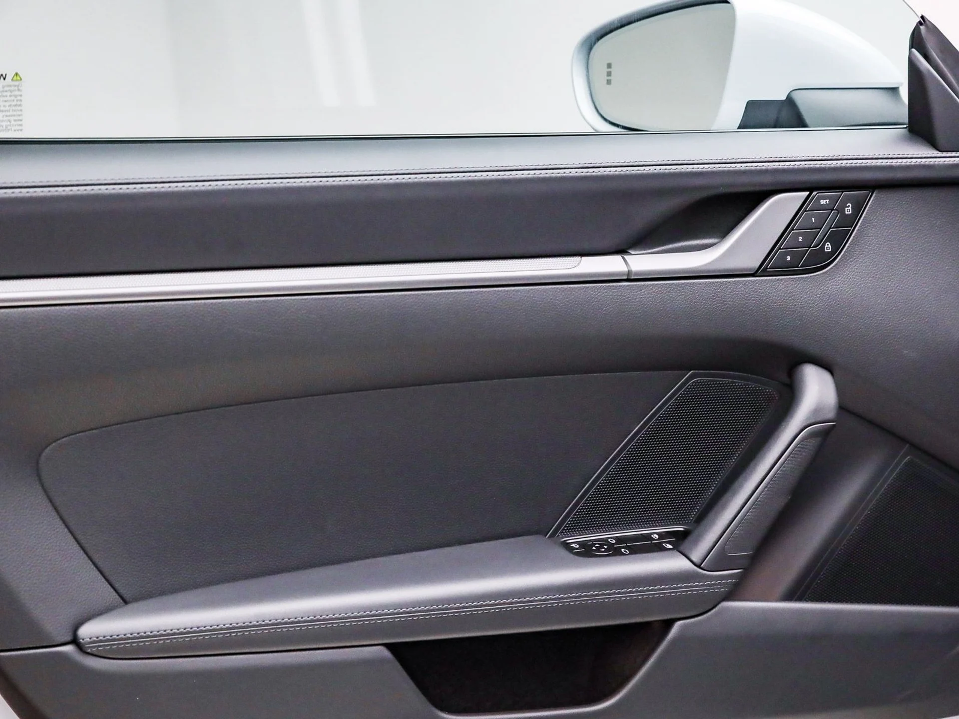 mph016_3248065500_34485c614da5fede744afe61279eed23x_c48e4273a9