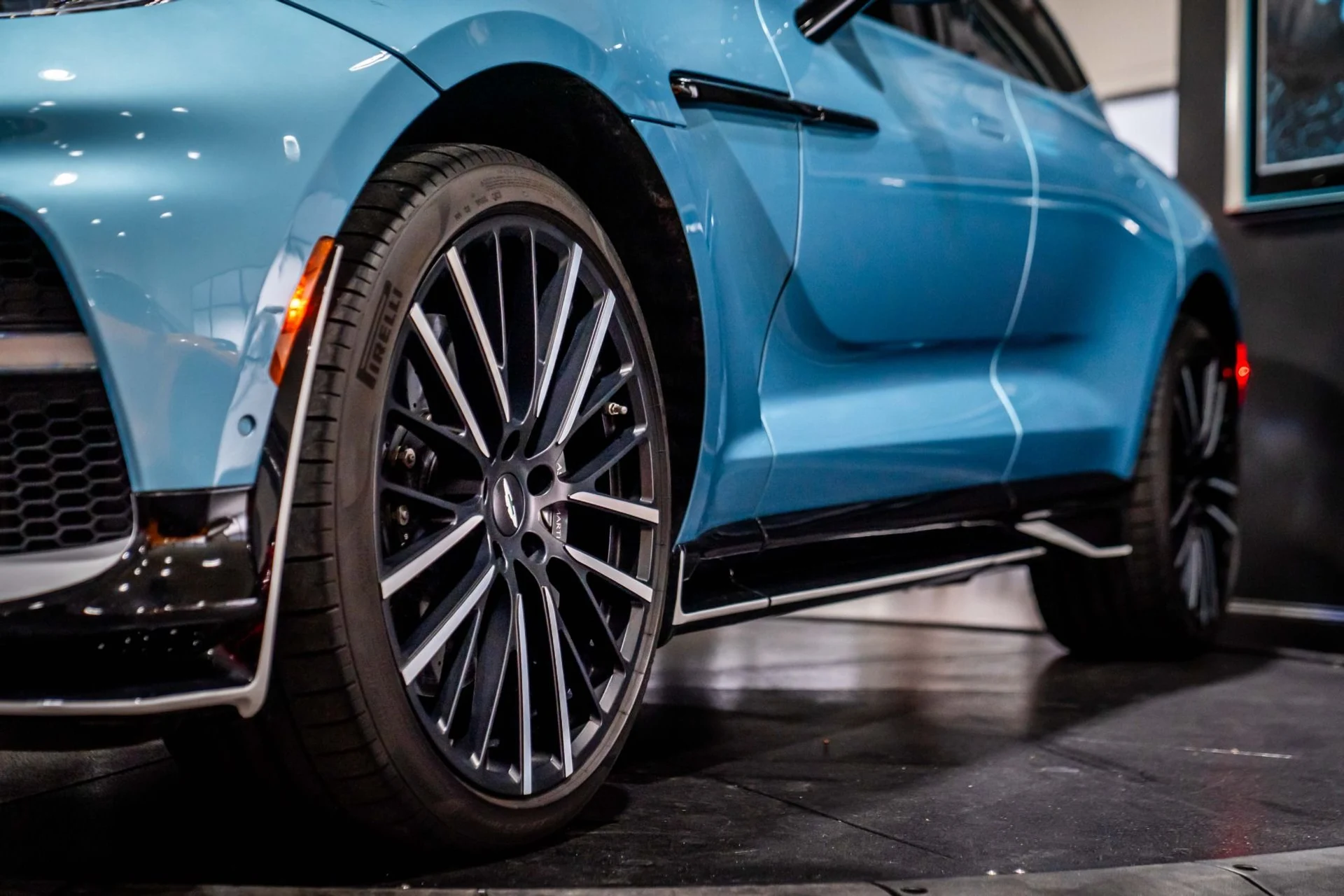 mph016_3248277646_Used_2023_Aston_Martin_DBX_707_287586_MSRP_WARRANTY_OCT_2026_1765521315_495b83ce09