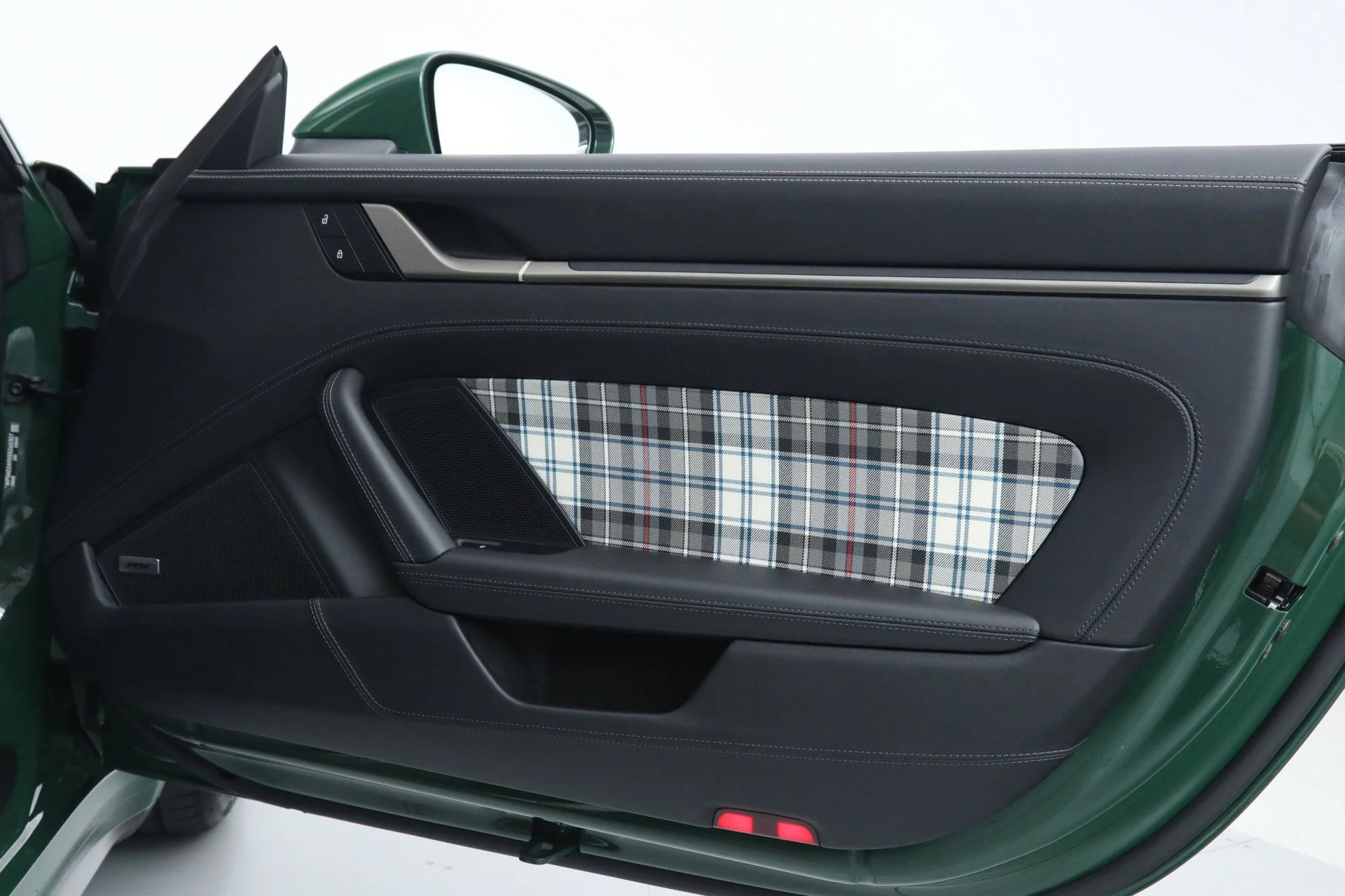 mph016_3254043974_5bf6c9c758ad5de38191b9505d7df2e5_c9cf2f172d