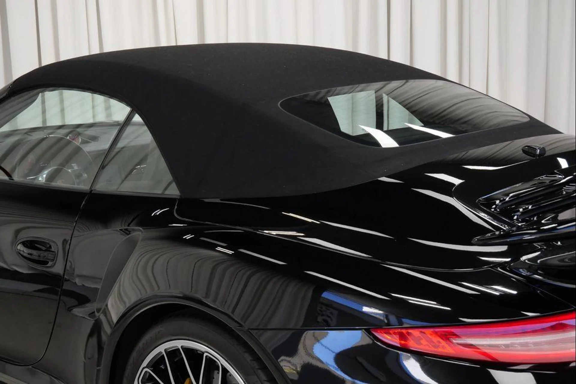 mph016_3258307154_Nd9_Hk_N_hj_N_Yo_E_Bd_M_Jc_hb_Nr35_U_6864c46033