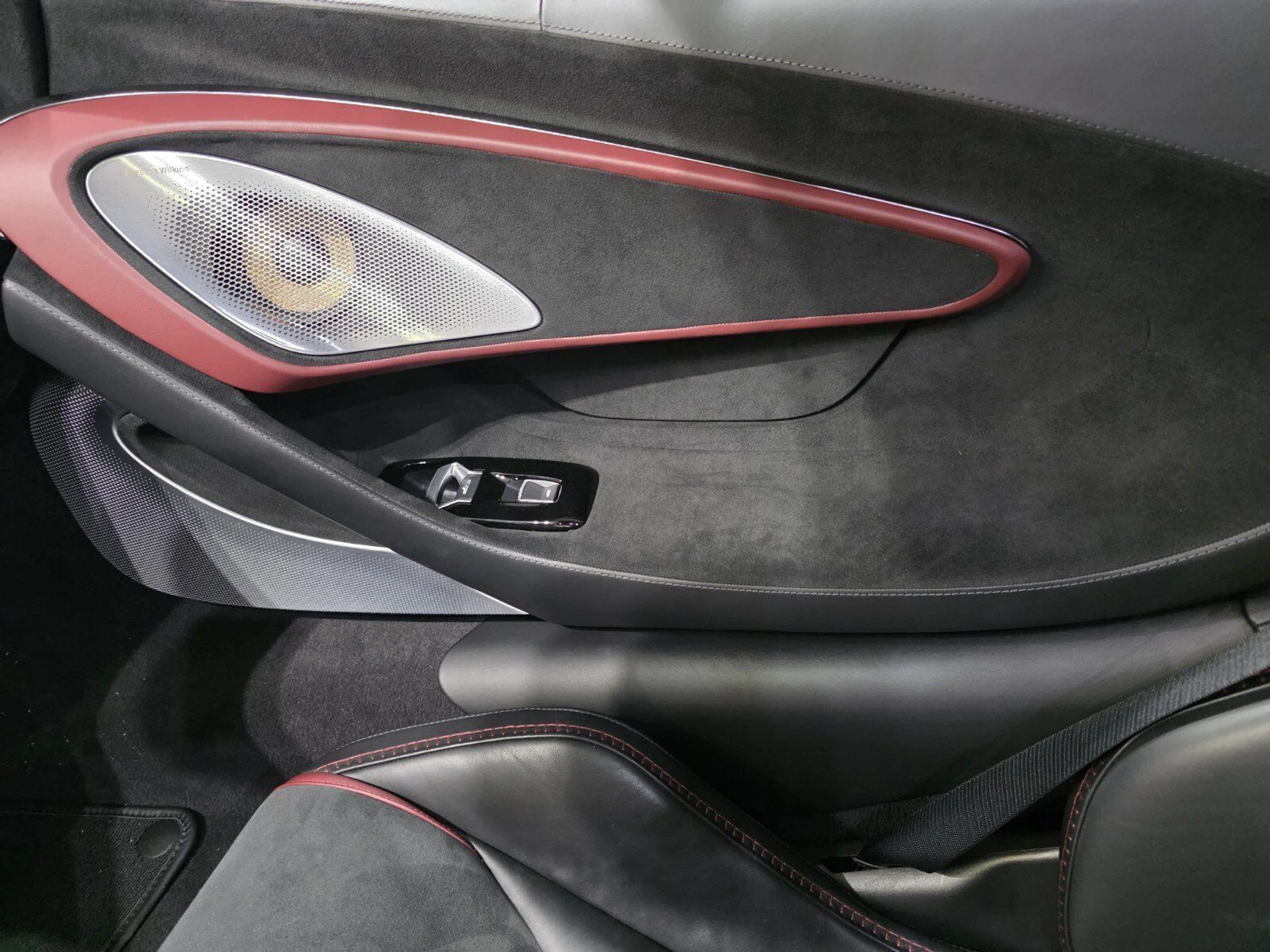 mph016_3268246009_a35d8e3bab451e8e3e29be2e96ee7de1_9c78d85c94