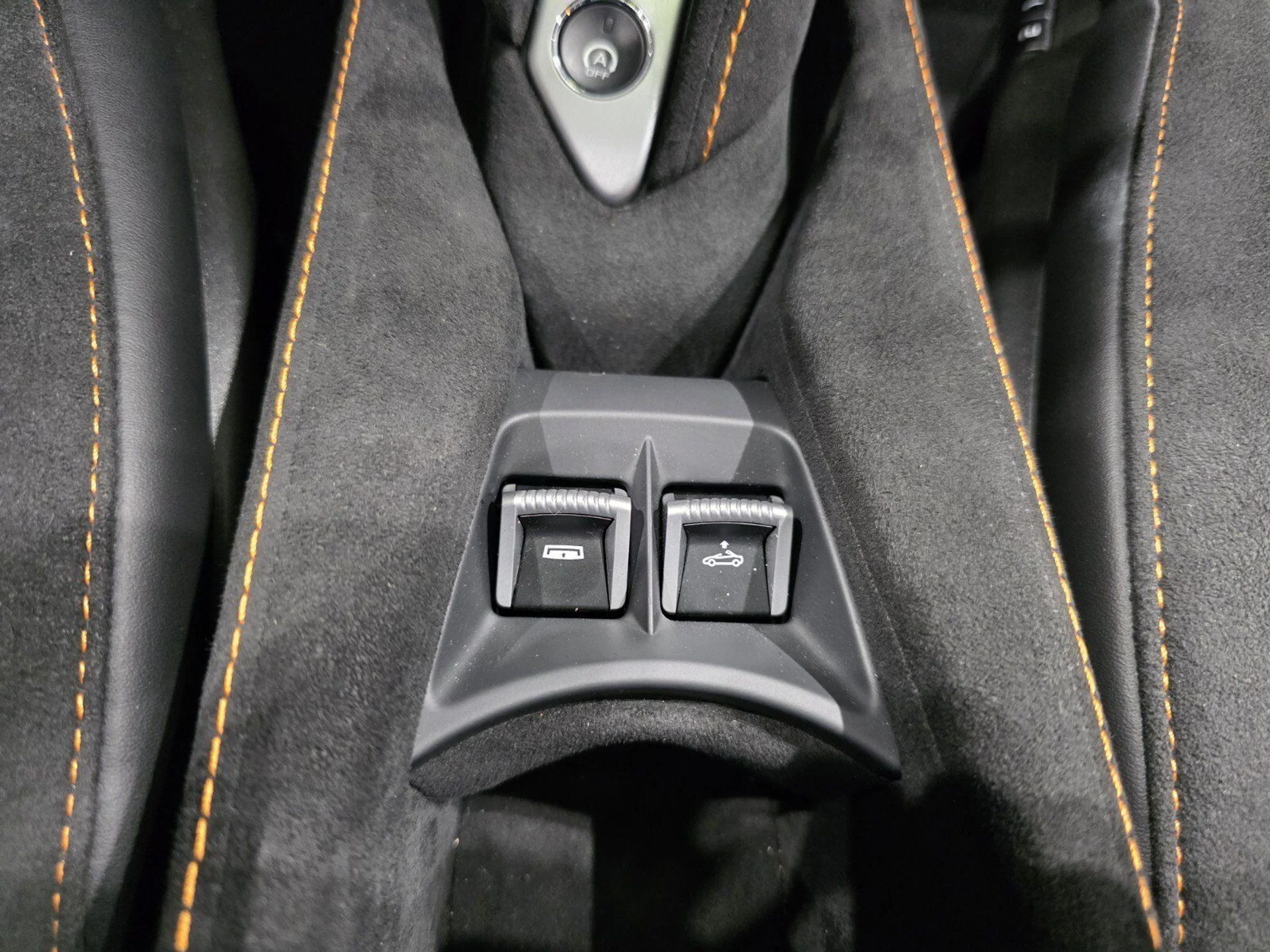 mph016_326868000_8e7fb90656532fdb535235b62ad09a42_74df151e51