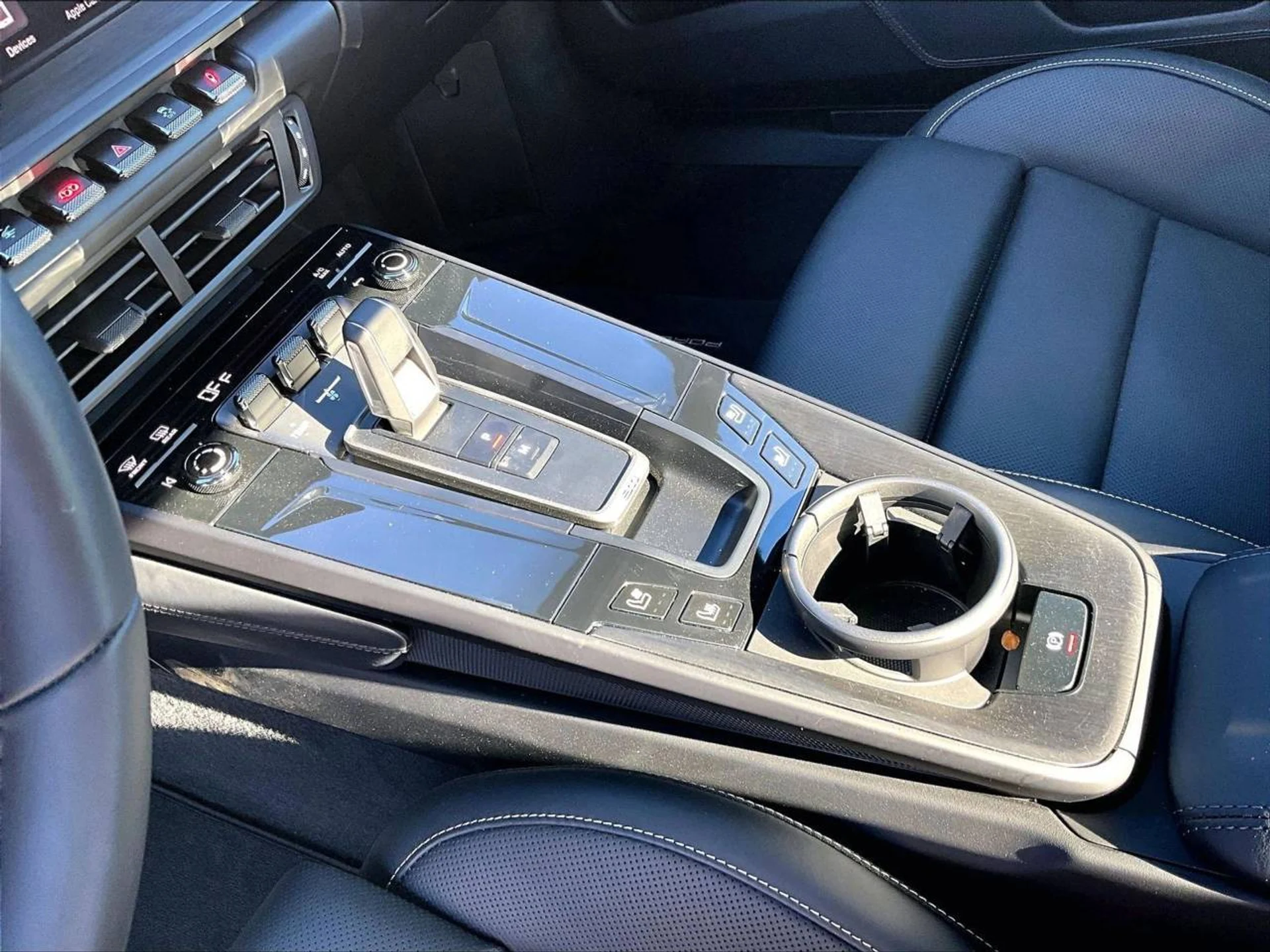 mph016_3271142873_6d10ea22e84e4defe9d84ac702720a24_90a0654491