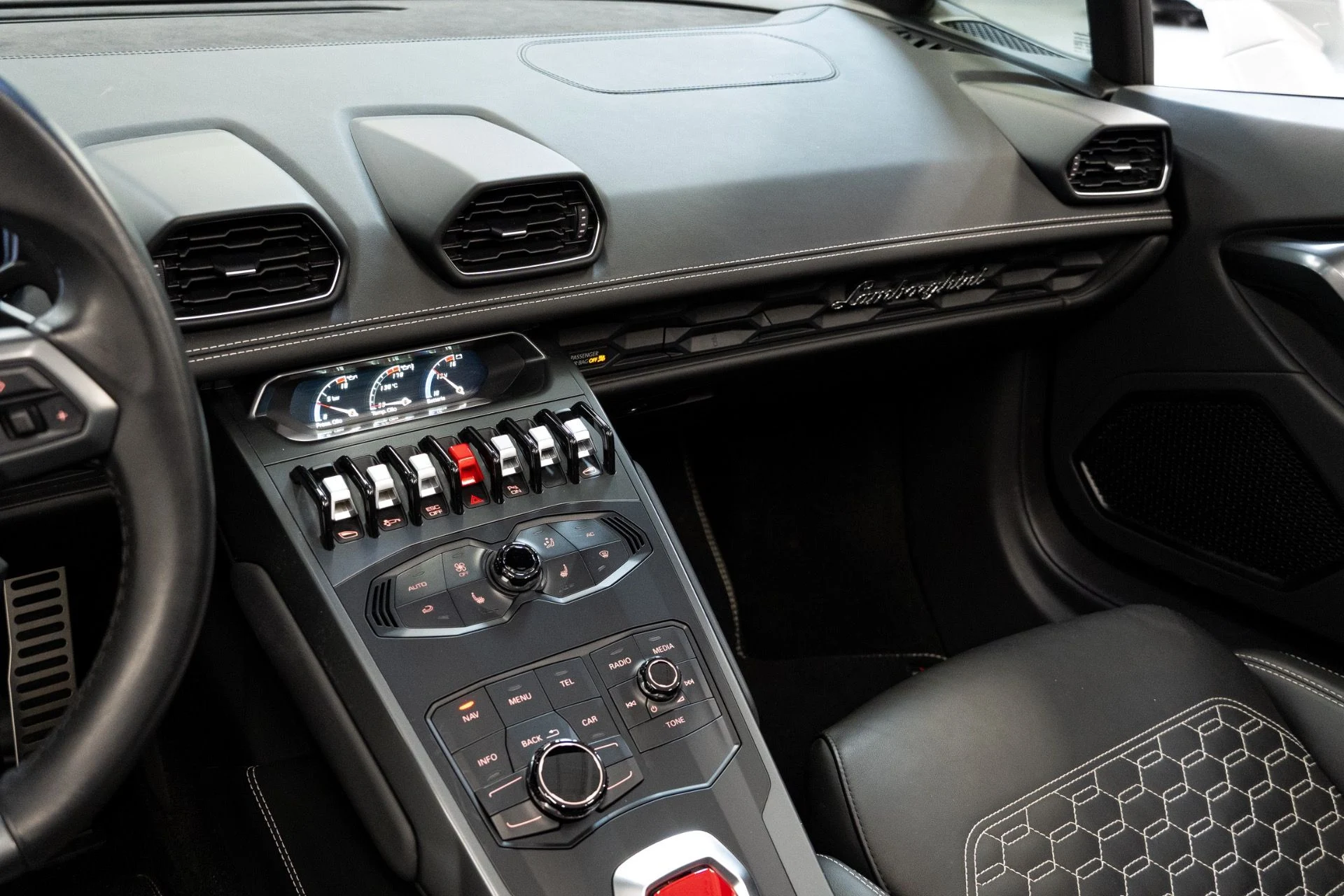 mph016_3274920026_Used_2017_Lamborghini_Huracan_LP_580_2_Spyder_1772480495_dffee33a58