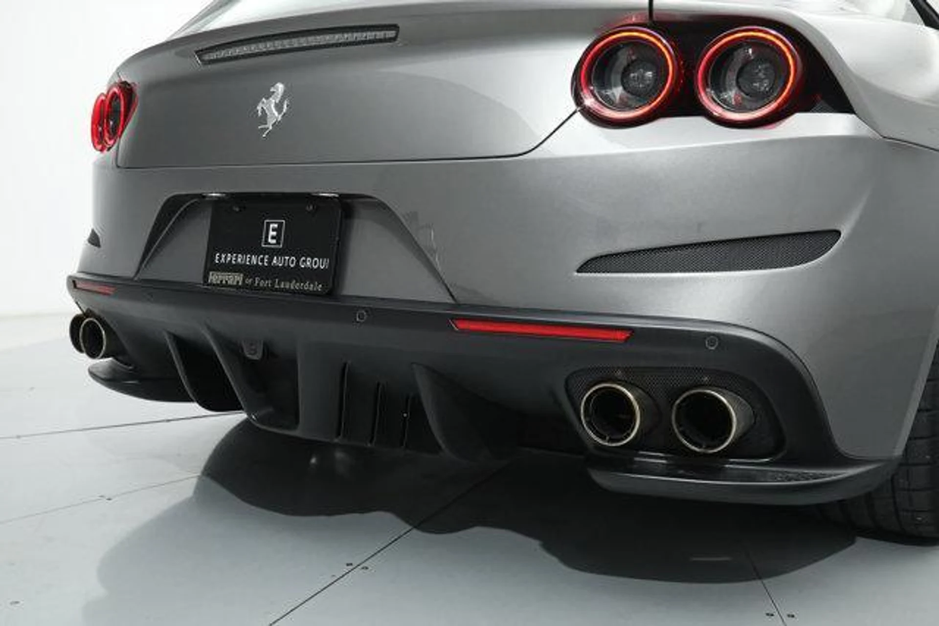 mph016_3276240993_btw_C1_SRPXF_2r_W6_Hvs_ZH_Ap_Gi_WDLA_8afb7c6684