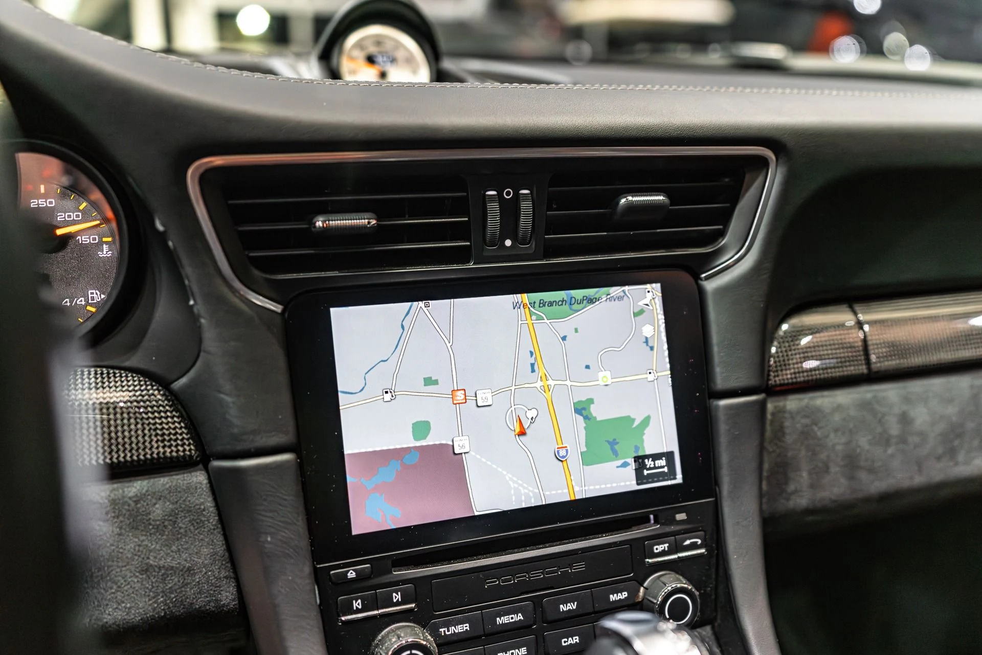 mph016_329179931_13130_p17_l_4e08b0035c