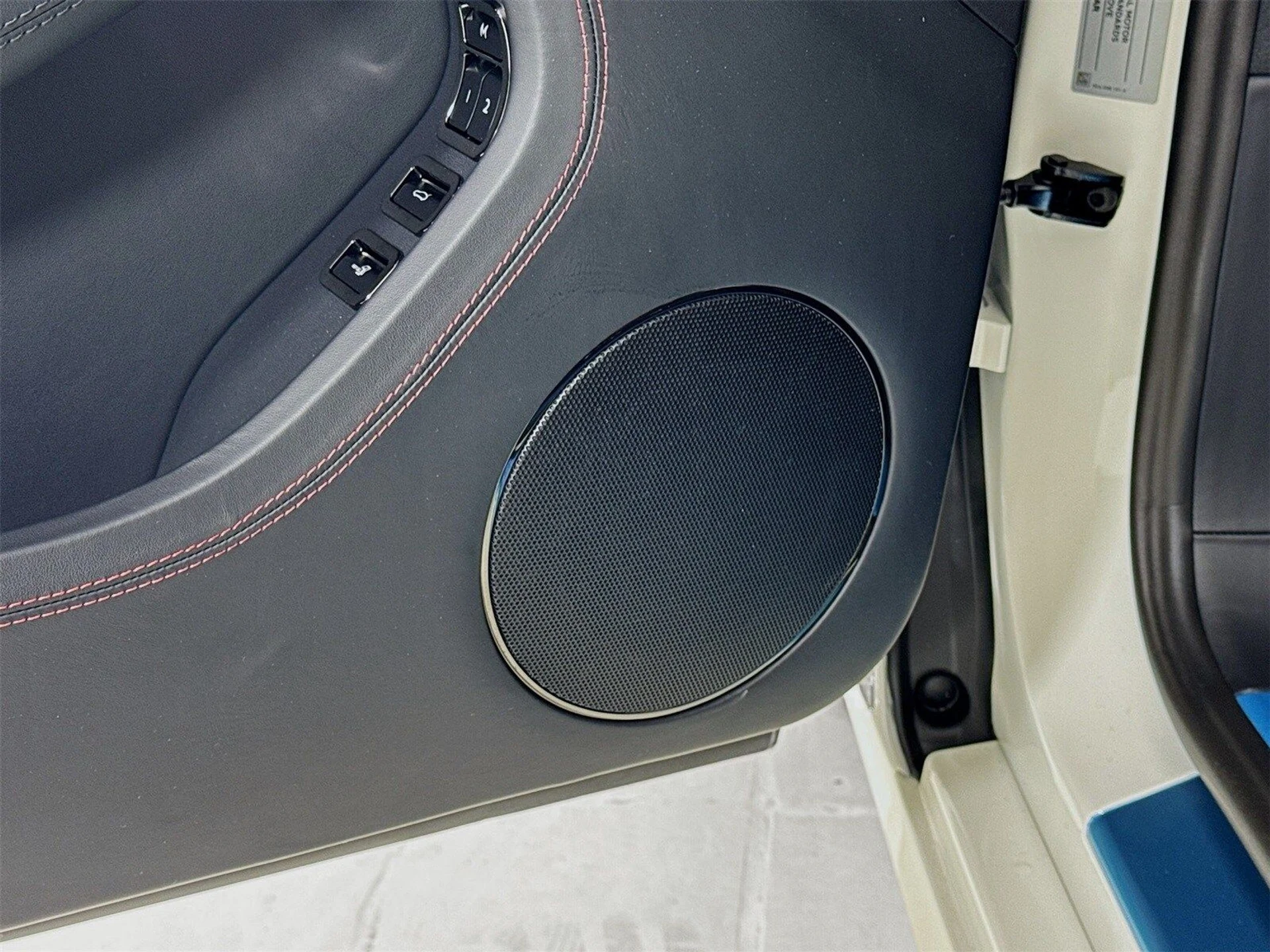 mph016_329245072_2226ec32bf294b9f6c857b0fda567233x_a45037e8fa