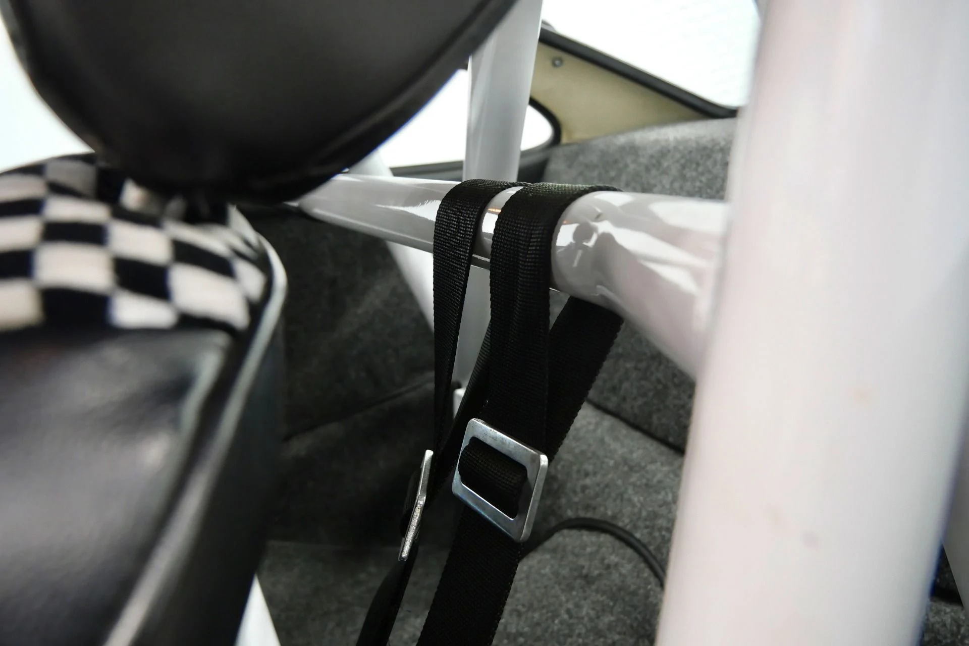 mph016_3292500859_Used_1984_Porsche_911_Ro_W_Rallye_Build_Spectacular_Inside_and_Out_1783533920_51a3e7e461