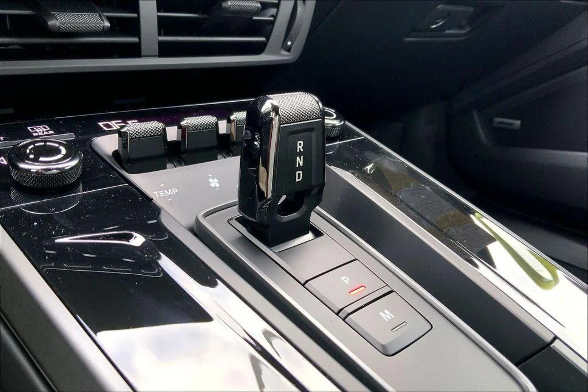 mph016_3293576830_d_O8y4ftn0_Ct_F_Ho_z_Bzzlff_CJ_Qqc_746202a9bd